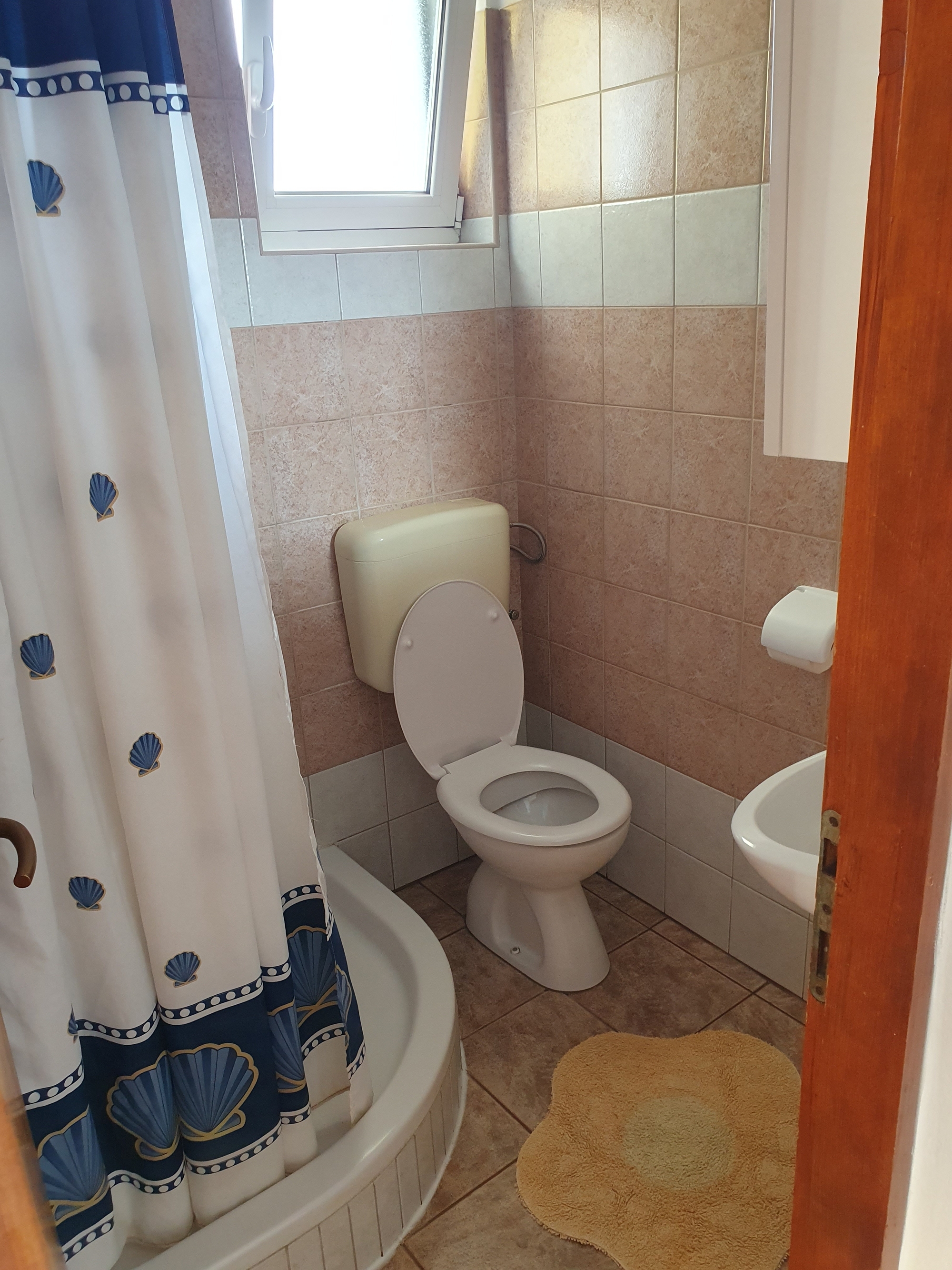 One bedroom apartment with balcony and sea view Supetarska Draga - Gornja, Rab  A-b