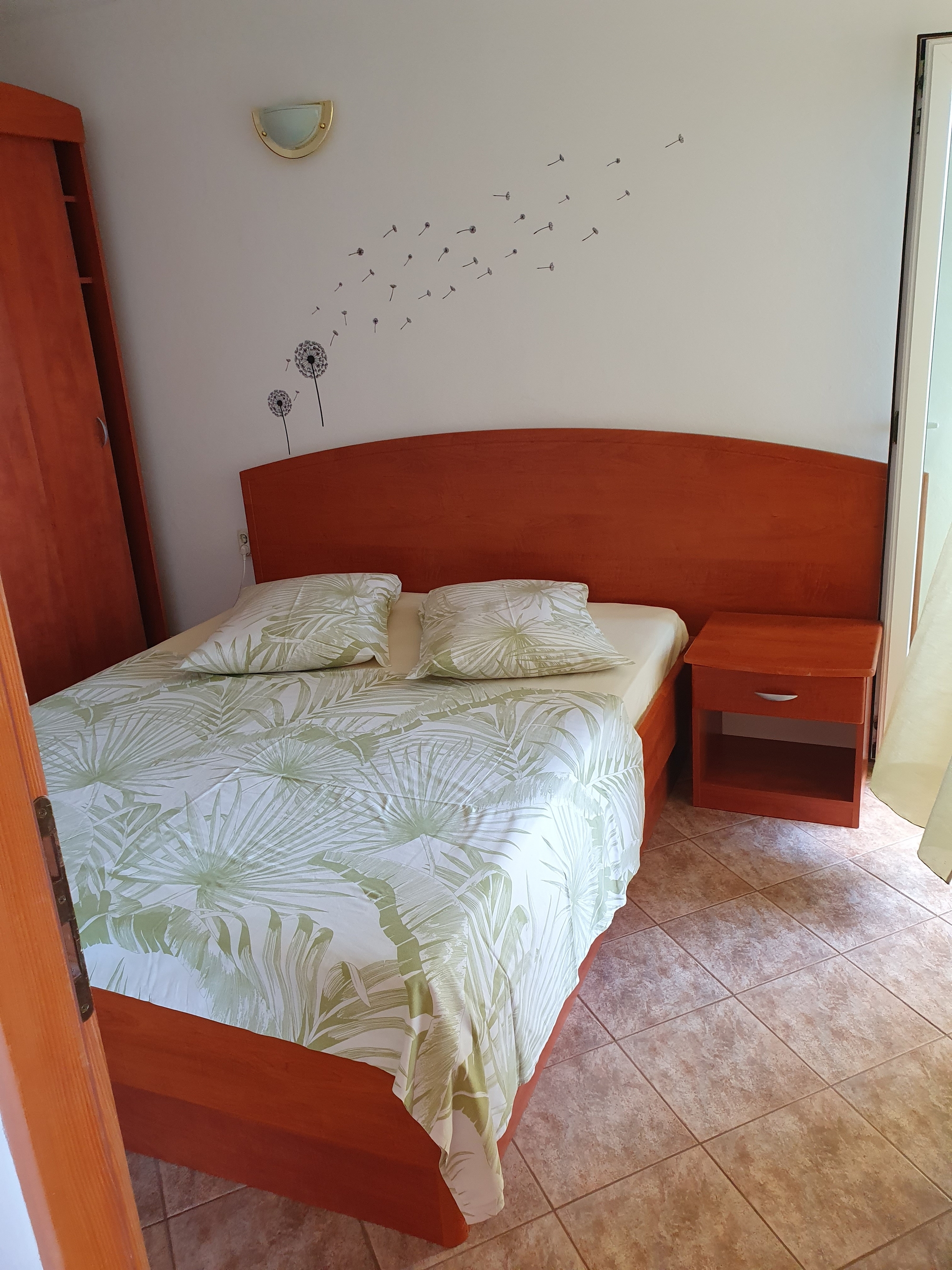 One bedroom apartment with balcony and sea view Supetarska Draga - Gornja, Rab  A-b