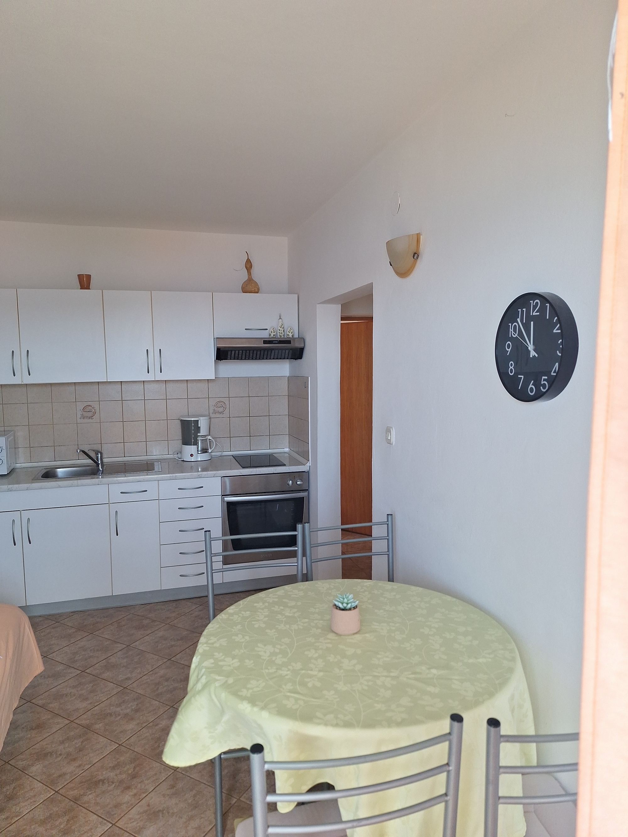 One bedroom apartment with balcony and sea view Supetarska Draga - Gornja, Rab  A-c
