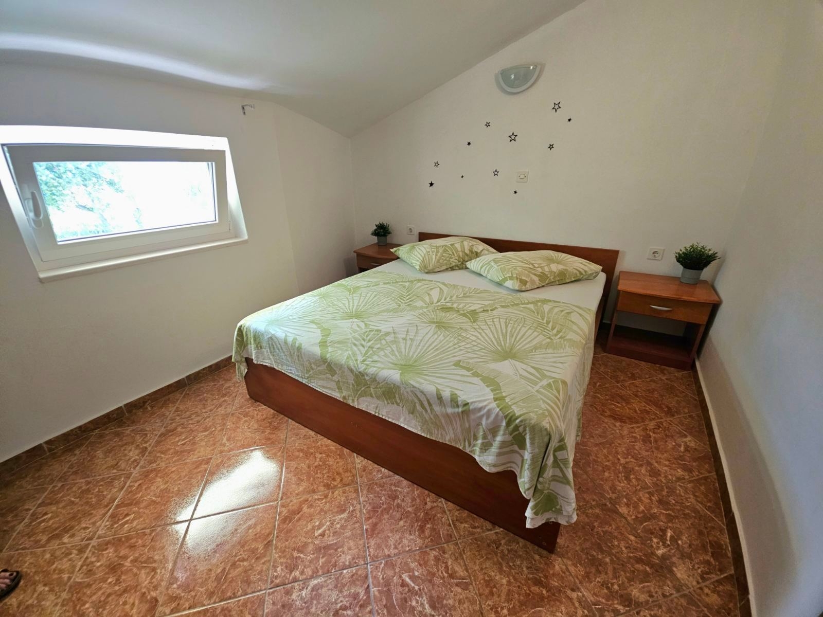 One bedroom apartment with terrace and sea view Supetarska Draga - Gornja, Rab  A-d