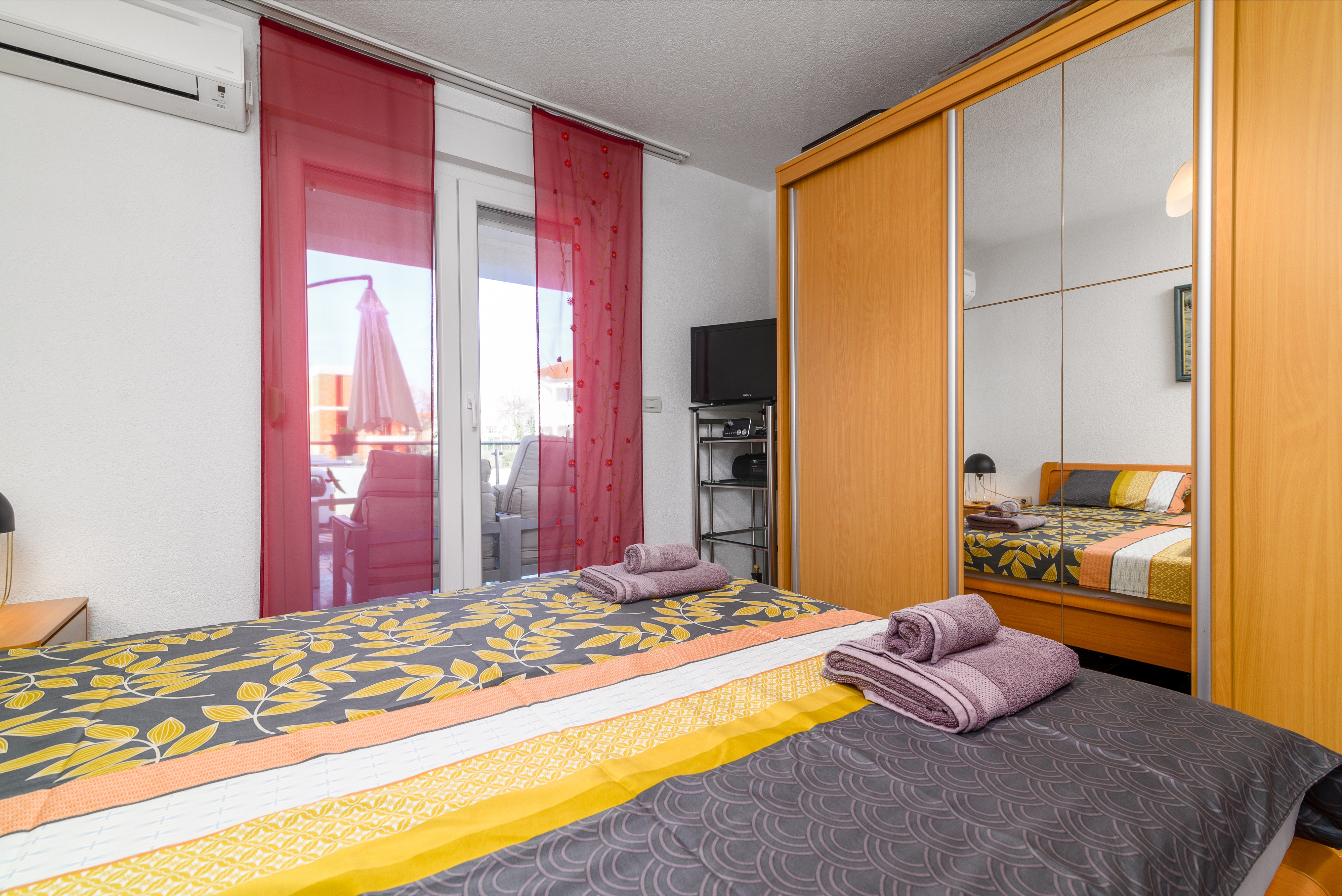 Komforna kuća s terasom i pogledom na more Medulin  K