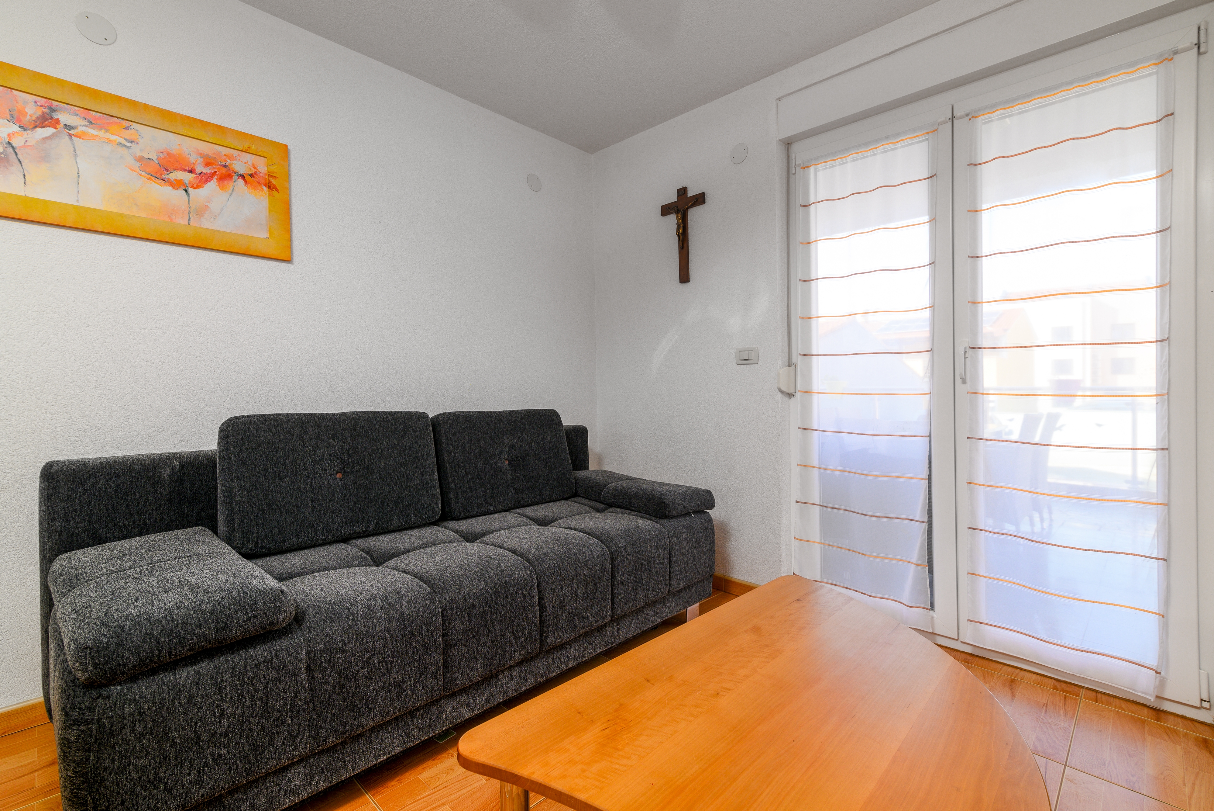 Komforna kuća s terasom i pogledom na more Medulin  K