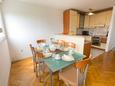 Blagovaonica Split, Blagovaonica u smještaju tipa studio-apartment, dostupna klima i WiFi.