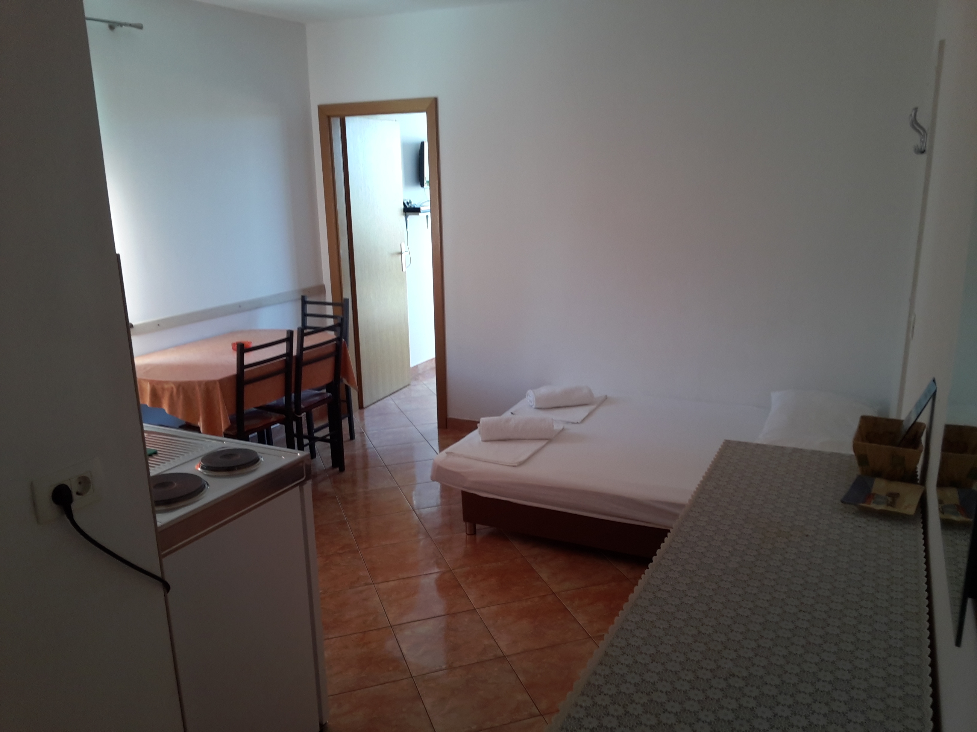 One bedroom apartment with balcony and sea view Gradac, Makarska (A-13681-a) One bedroom apartment with balcony and sea view Gradac, Makarska (A-13681-a)