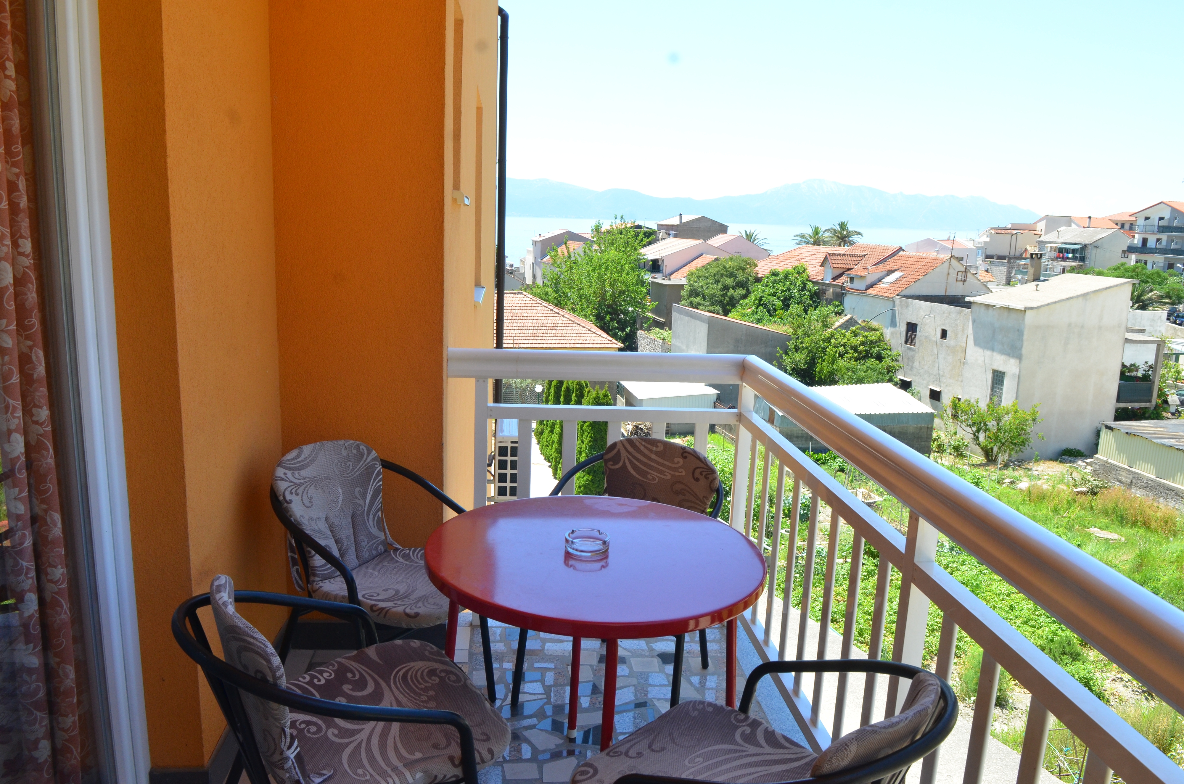 One bedroom apartment with balcony and sea view Gradac, Makarska (A-13681-e) One bedroom apartment with balcony and sea view Gradac, Makarska (A-13681-e)