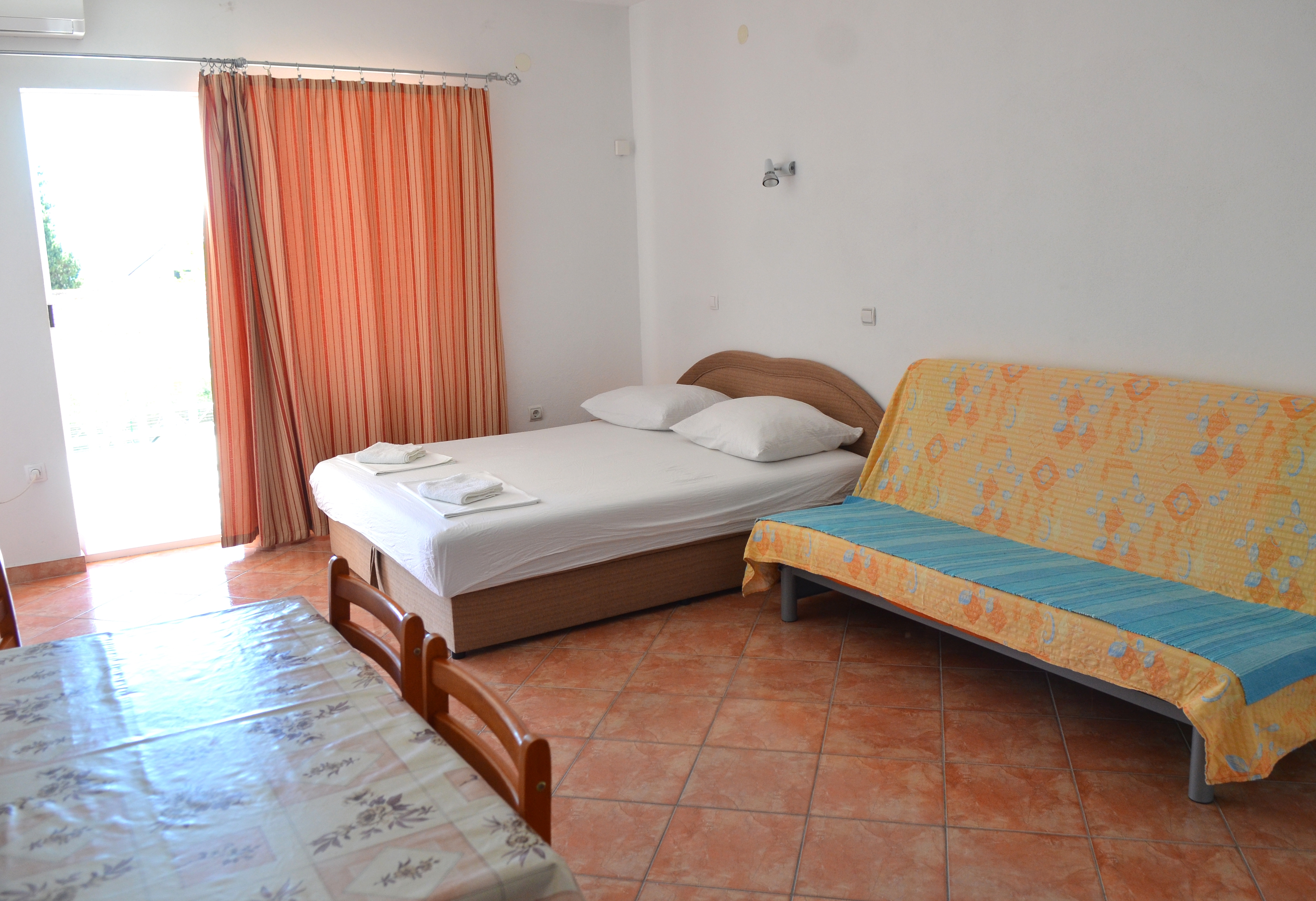 Studio flat with balcony and sea view Gradac, Makarska (AS-13681-a) Studio flat with balcony and sea view Gradac, Makarska (AS-13681-a)