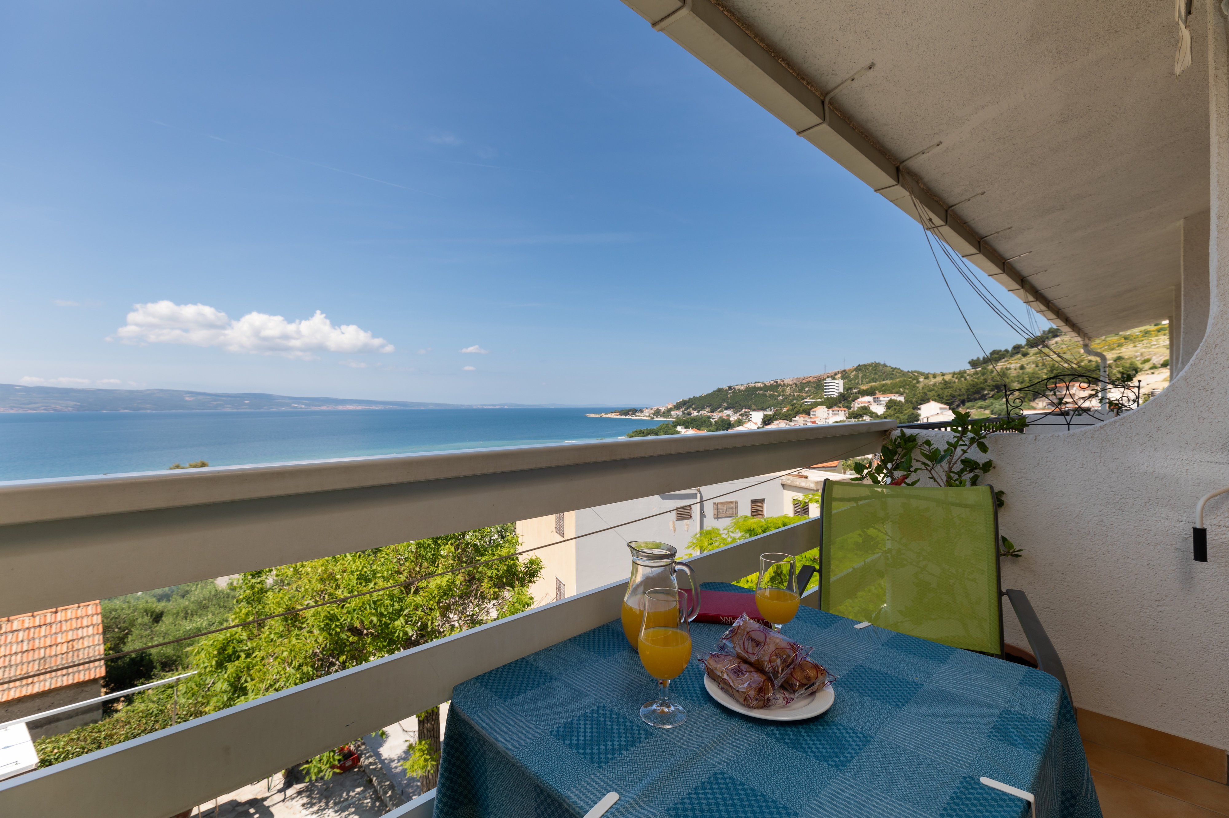 Studio flat with balcony and sea view Duće, Omiš  AS-c