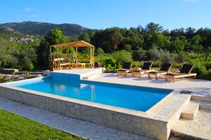 Family friendly house with a swimming pool Zadvarje, Makarska - 13703