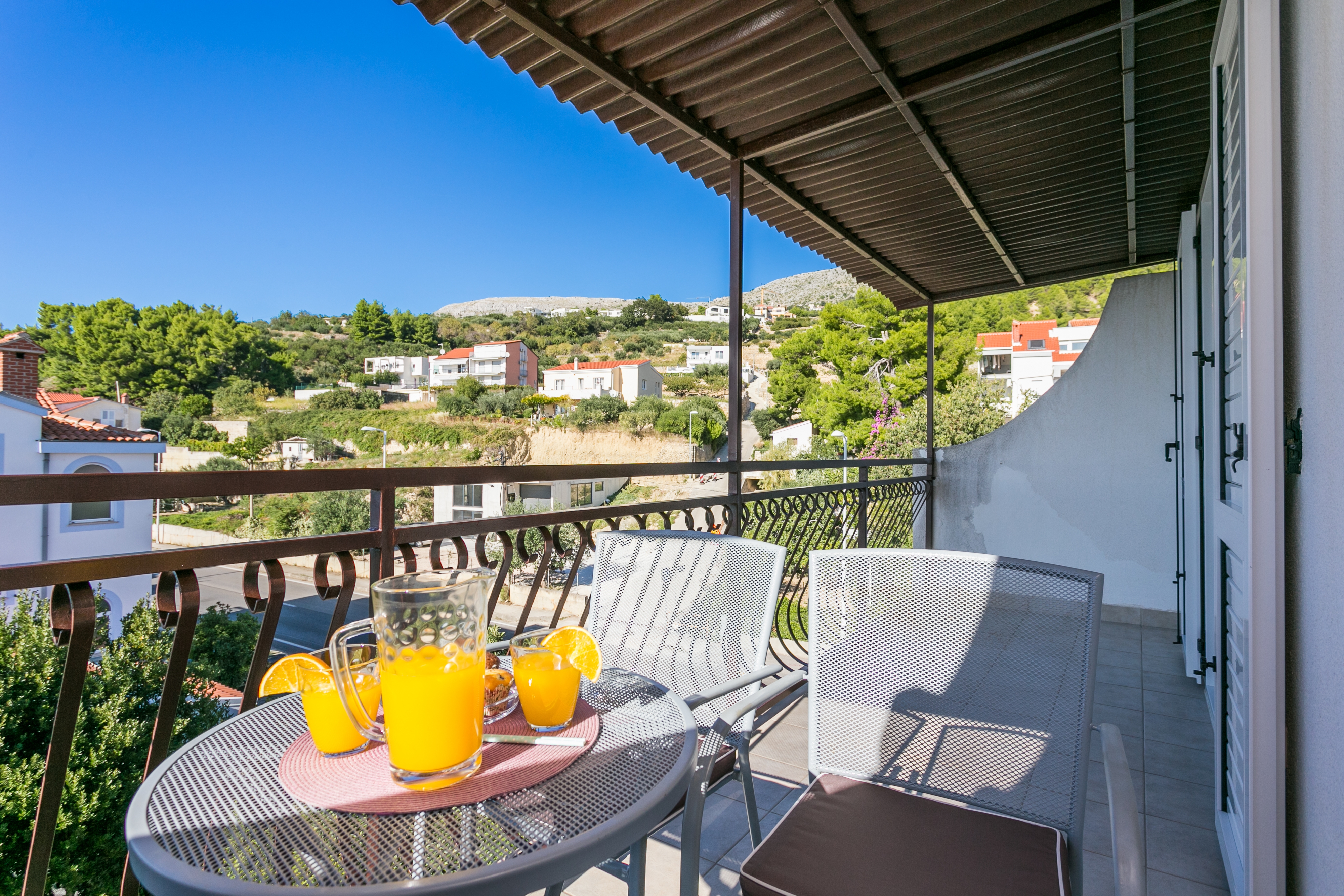 One bedroom apartment near beach Podstrana, Split  A-a