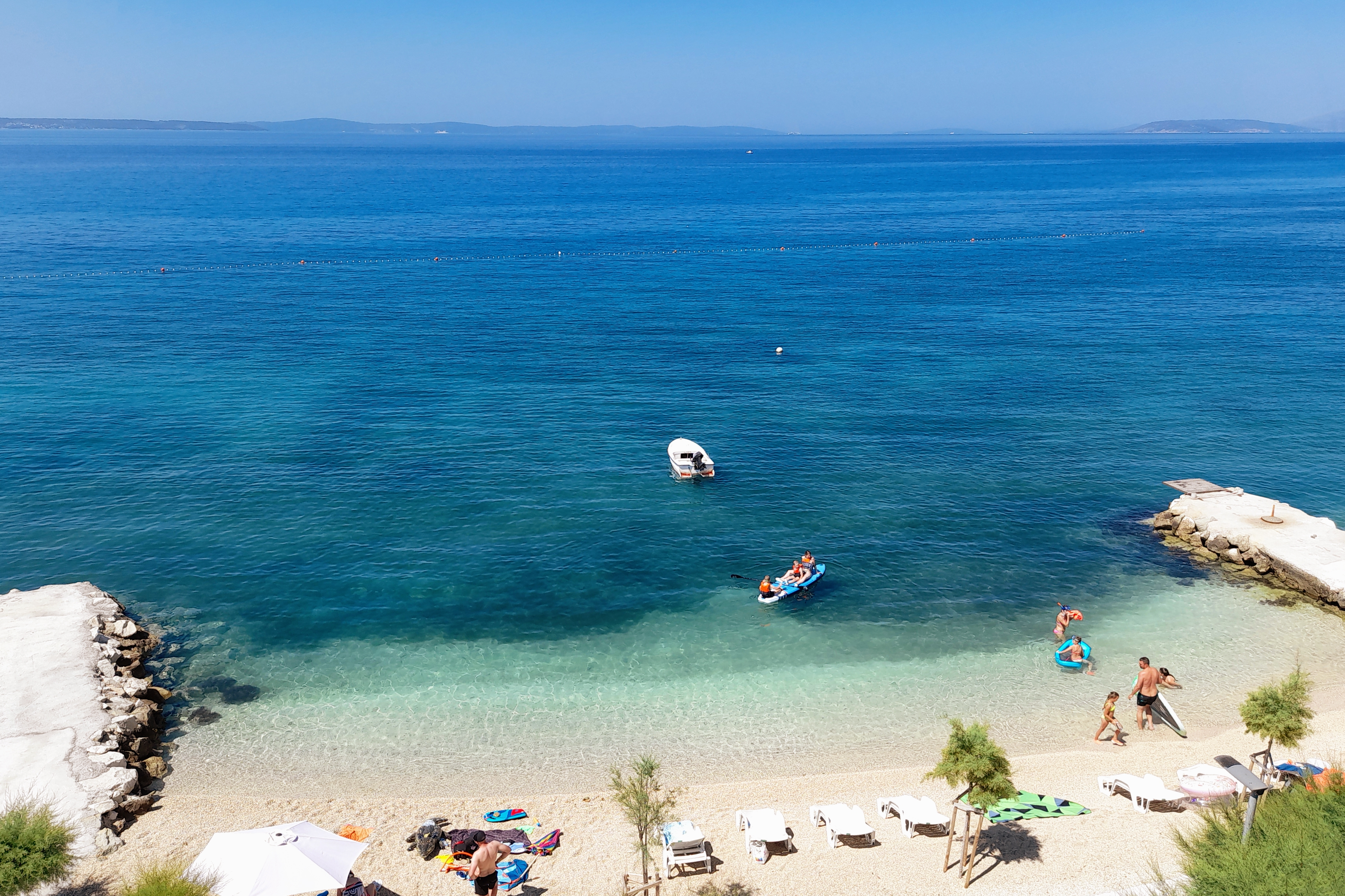 One bedroom apartment near beach Podstrana, Split  A-a