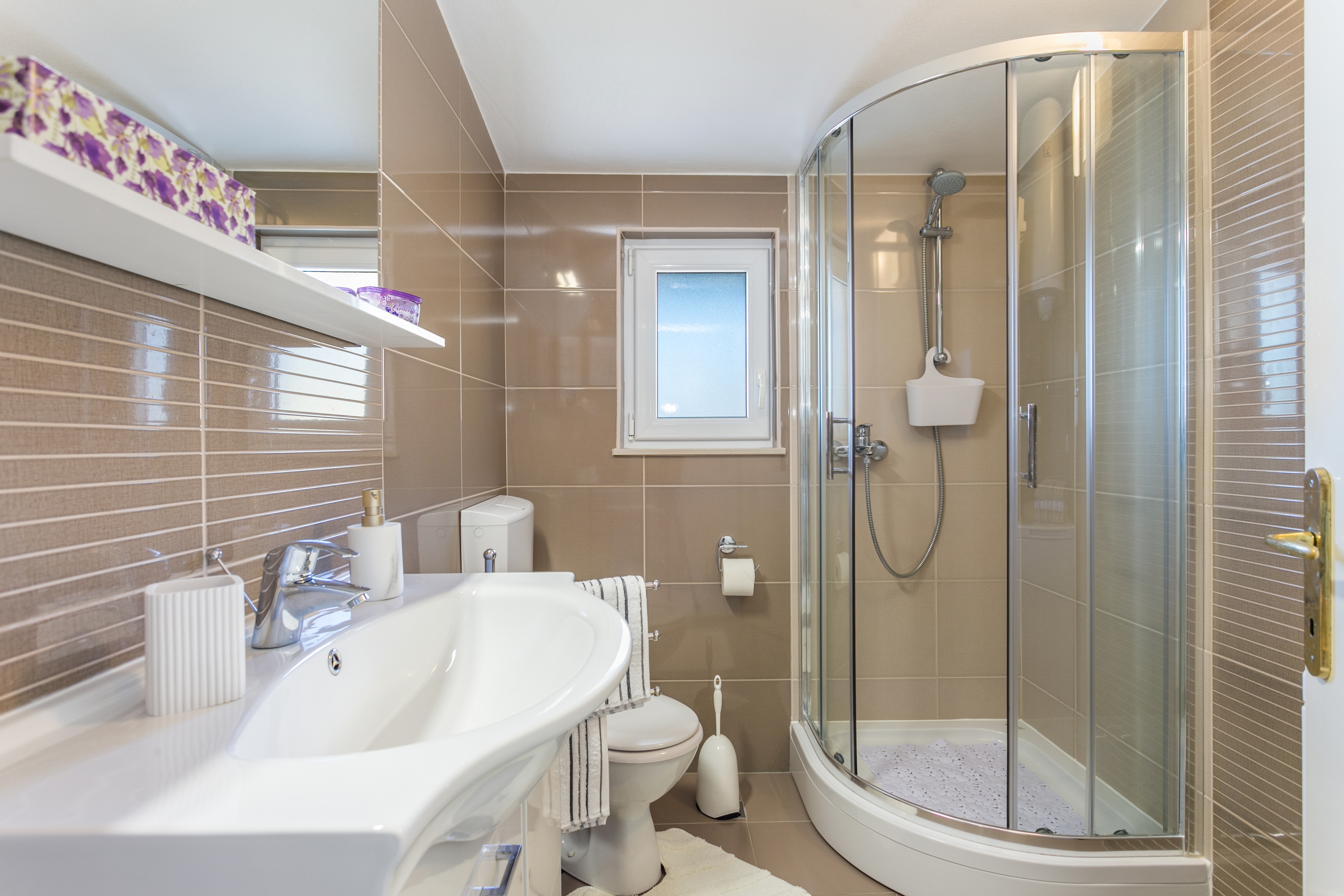 One bedroom apartment near beach Podstrana, Split  A-a