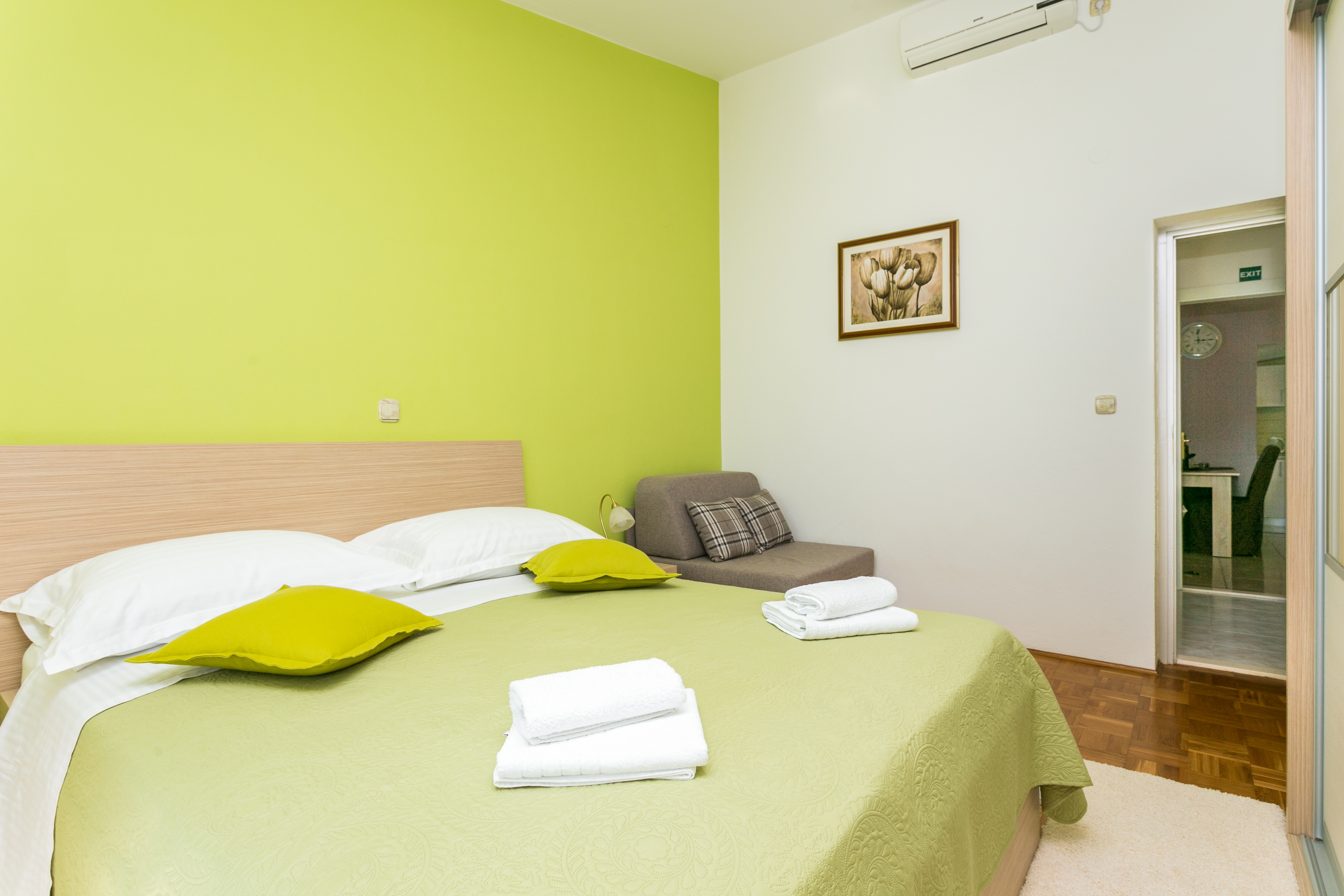 One bedroom apartment near beach Podstrana, Split  A-a