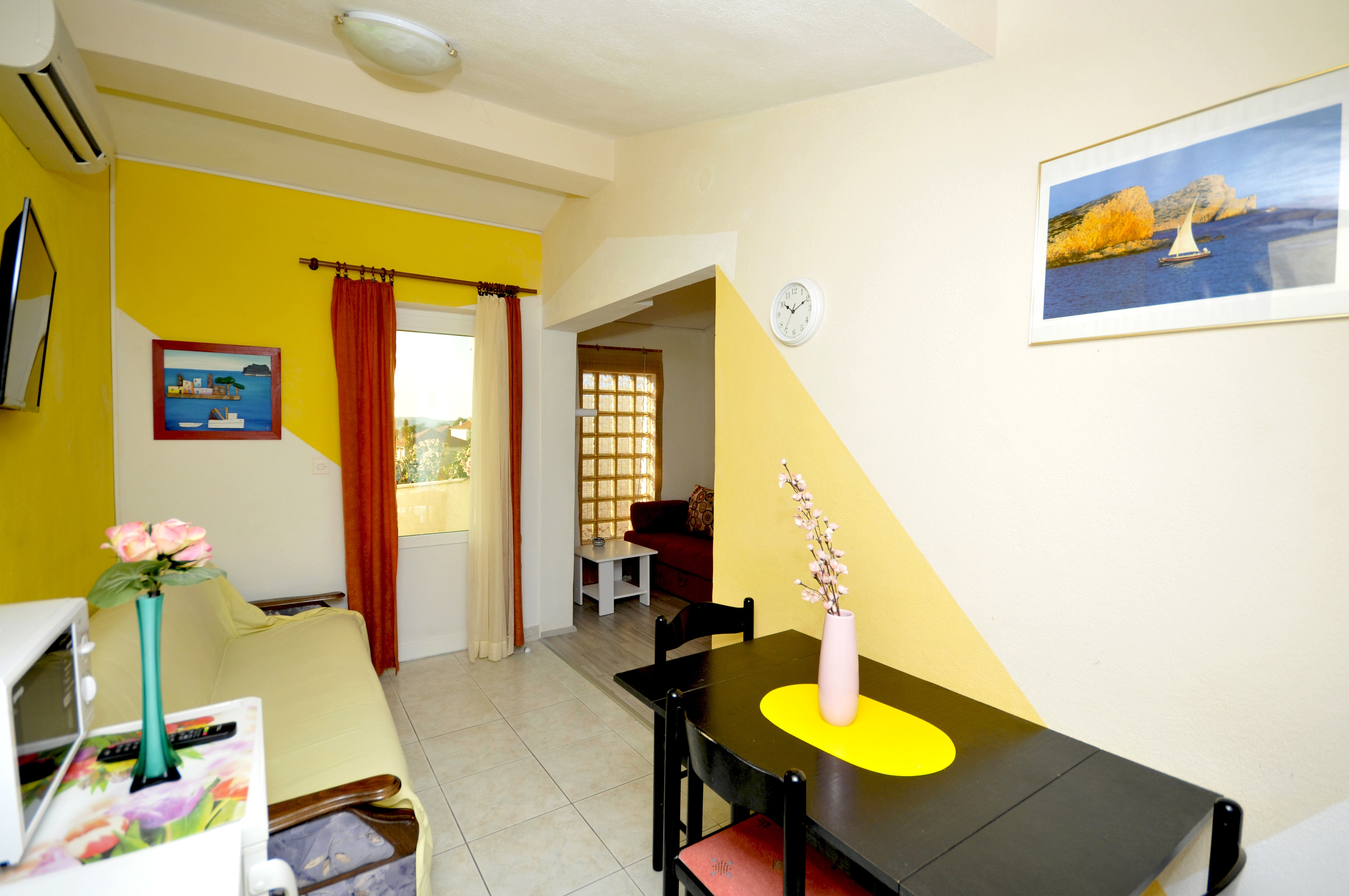 One bedroom apartment with terrace and sea view Okrug Donji, Čiovo (A-13732-a)