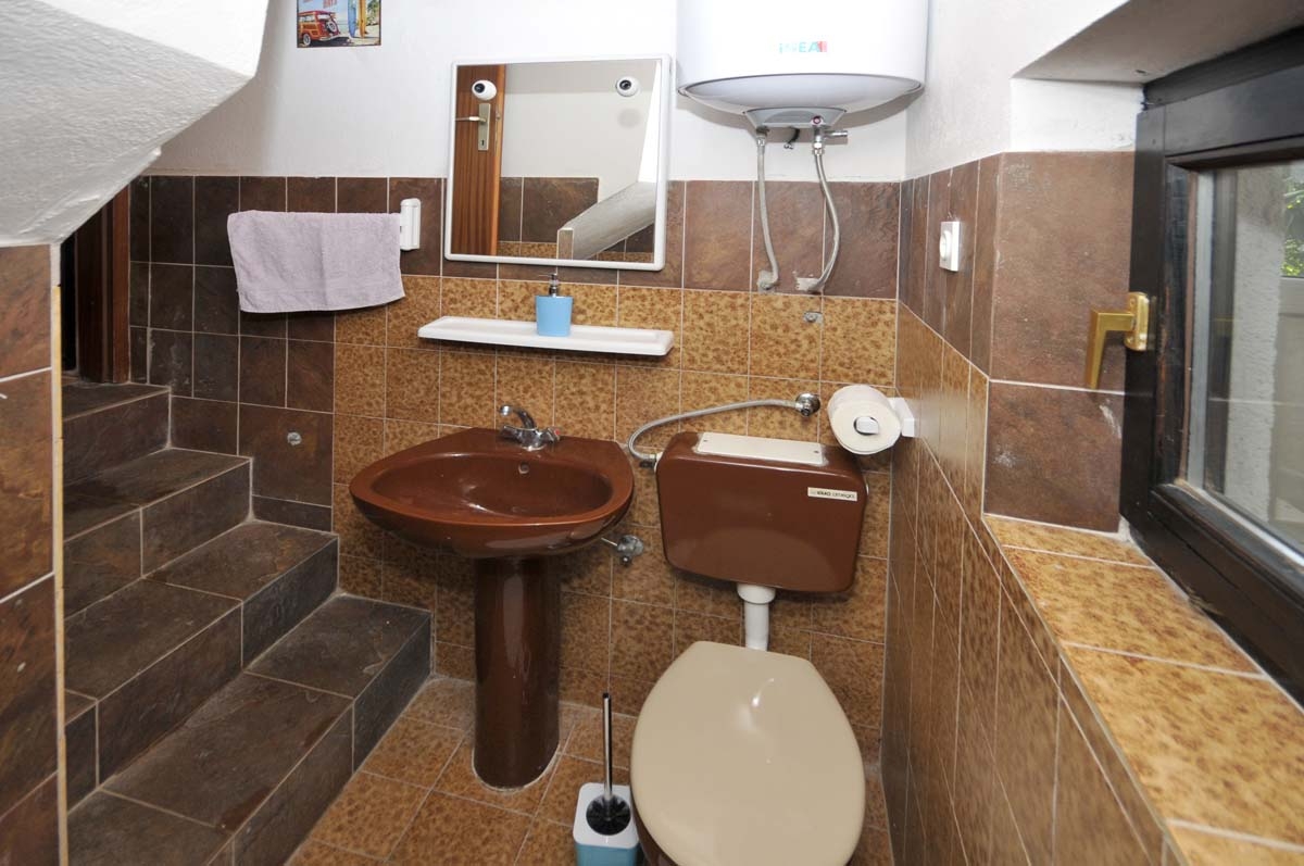 One bedroom apartment with terrace Okrug Donji, Čiovo  A-b
