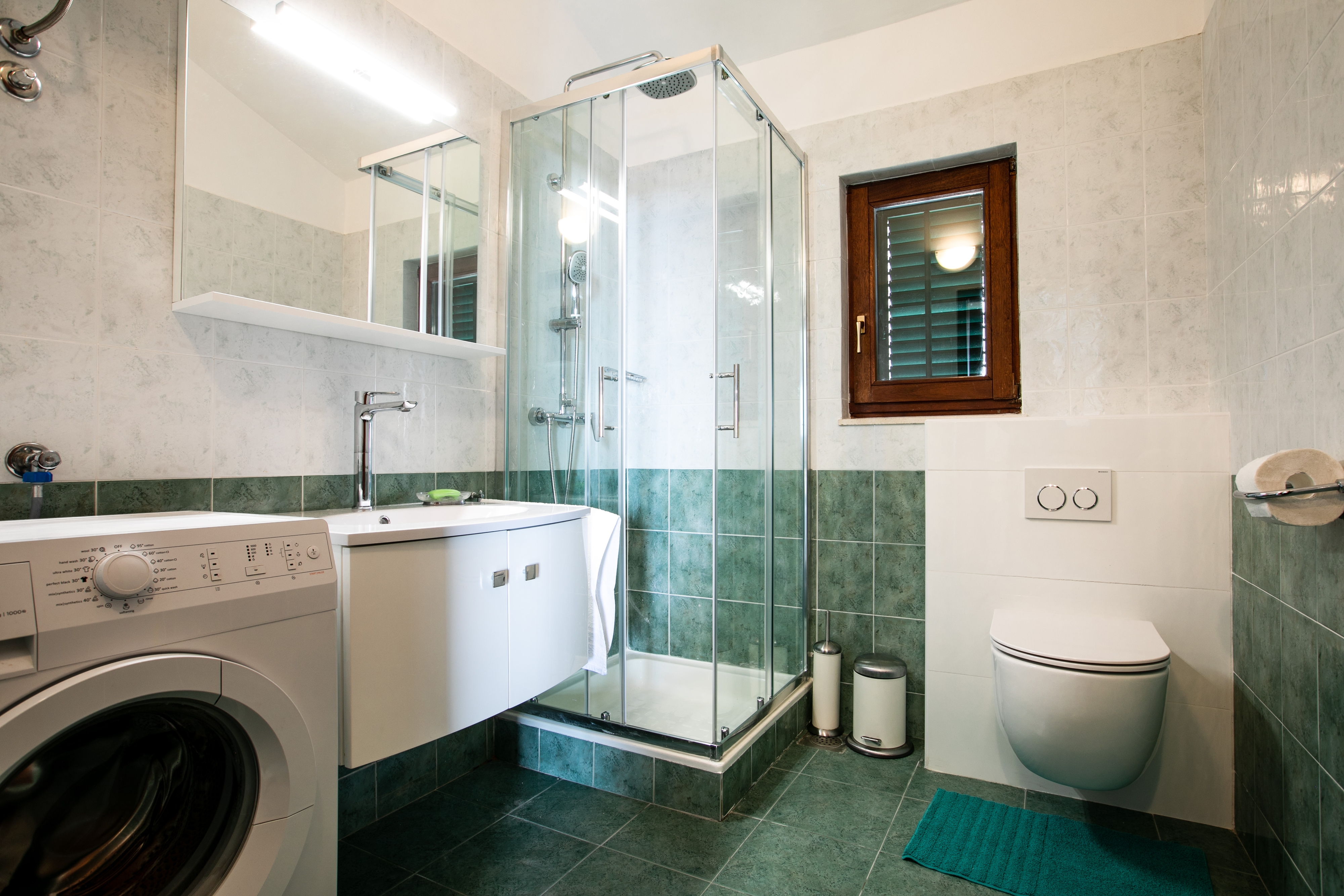 Four bedroom house with terrace and sea view Ražanj, Rogoznica  K