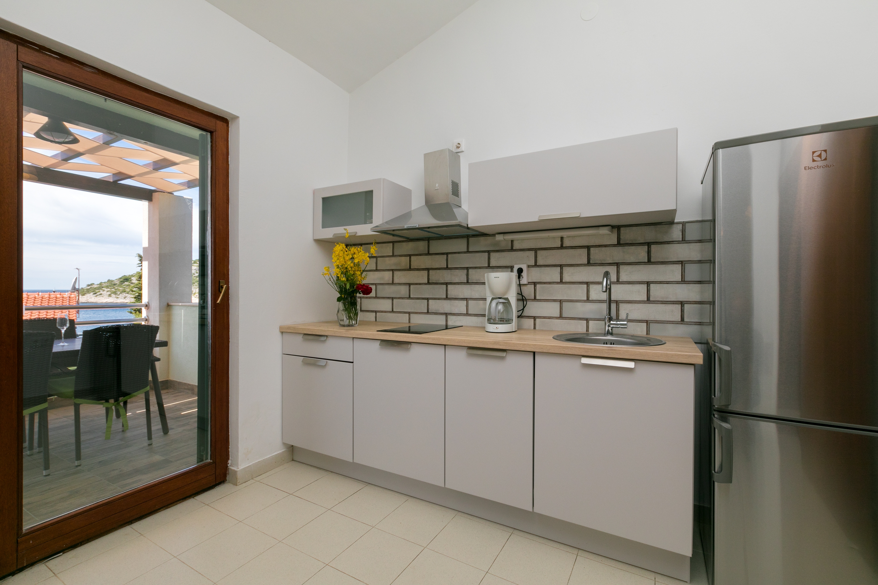 Four bedroom house with terrace and sea view Ražanj, Rogoznica  K