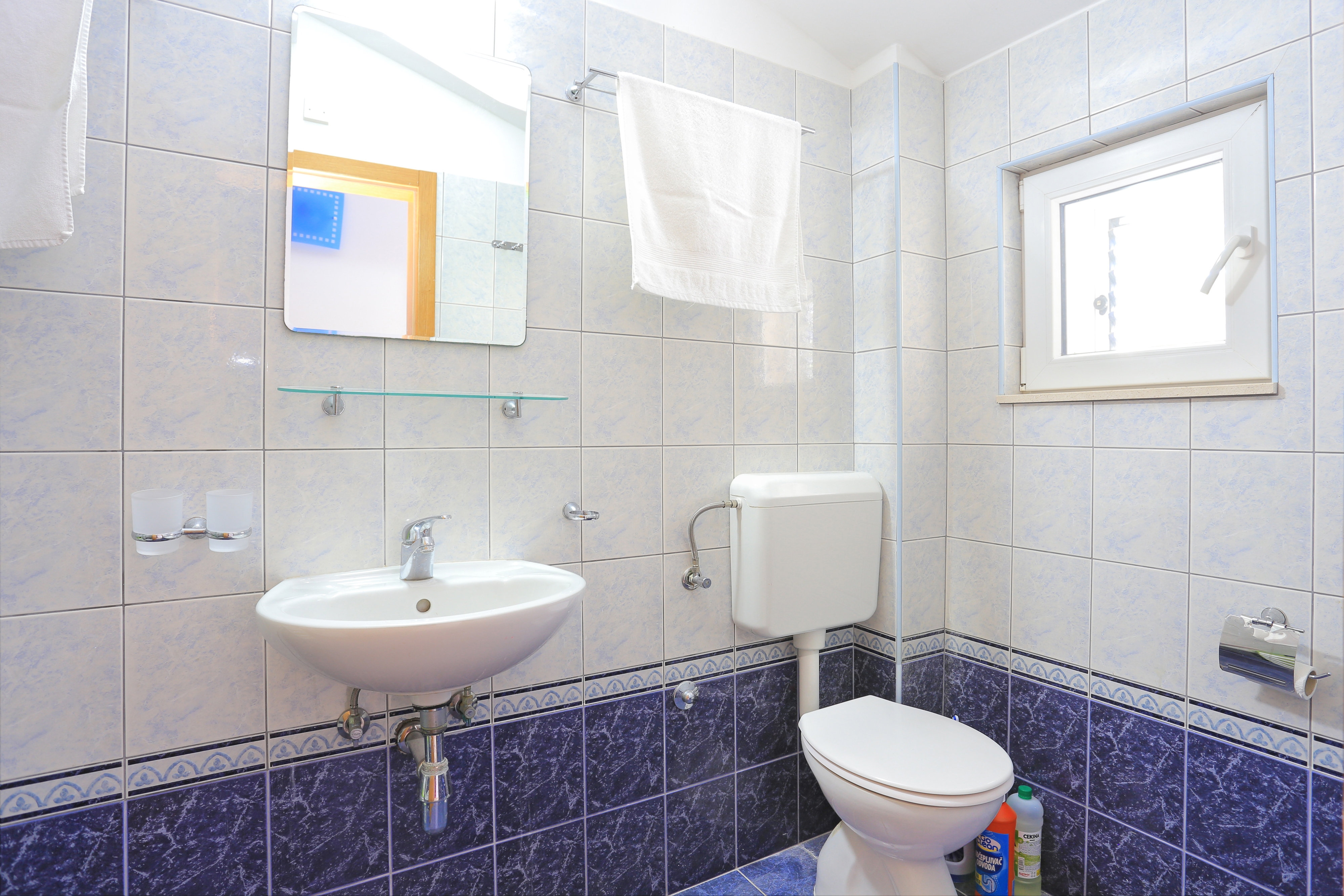 Two bedroom apartment near beach Seget Vranjica, Trogir  A-b
