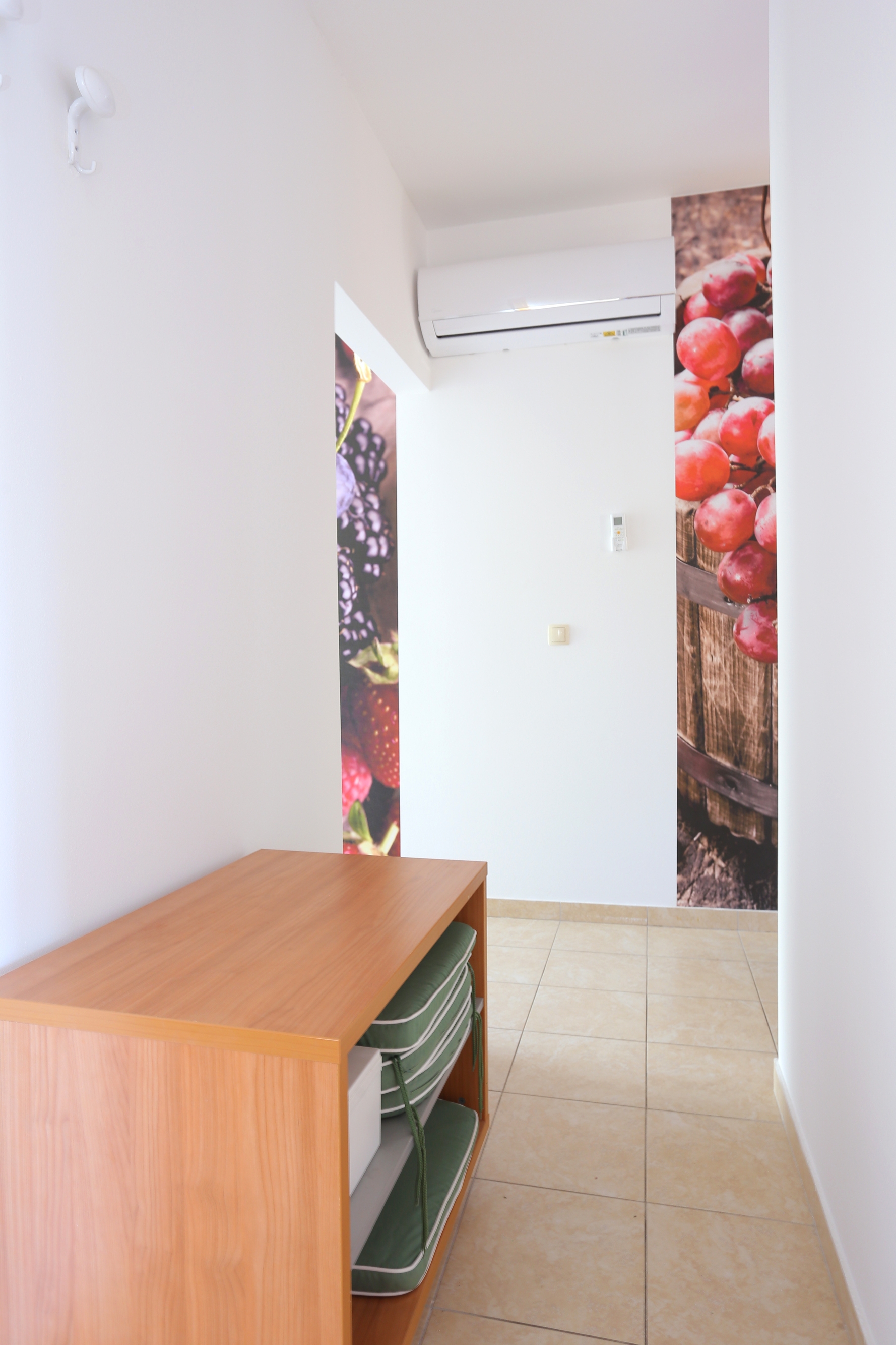 Two bedroom apartment near beach Seget Vranjica, Trogir  A-b