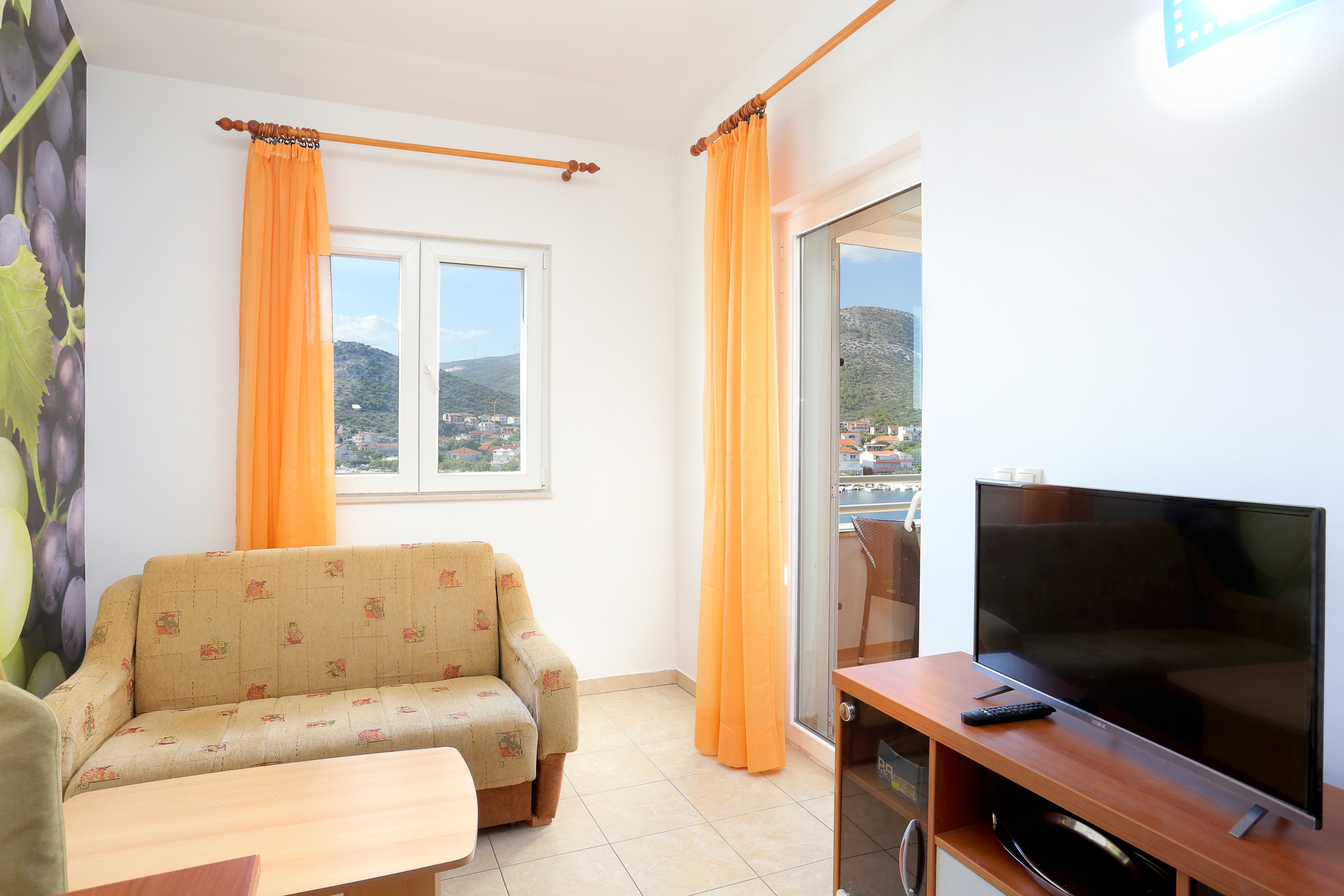 Two bedroom apartment near beach Seget Vranjica, Trogir (A-13771-b)