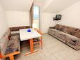 Столовая Korčula, Столовая в размещении типа apartment, доступный кондиционер и WiFi.