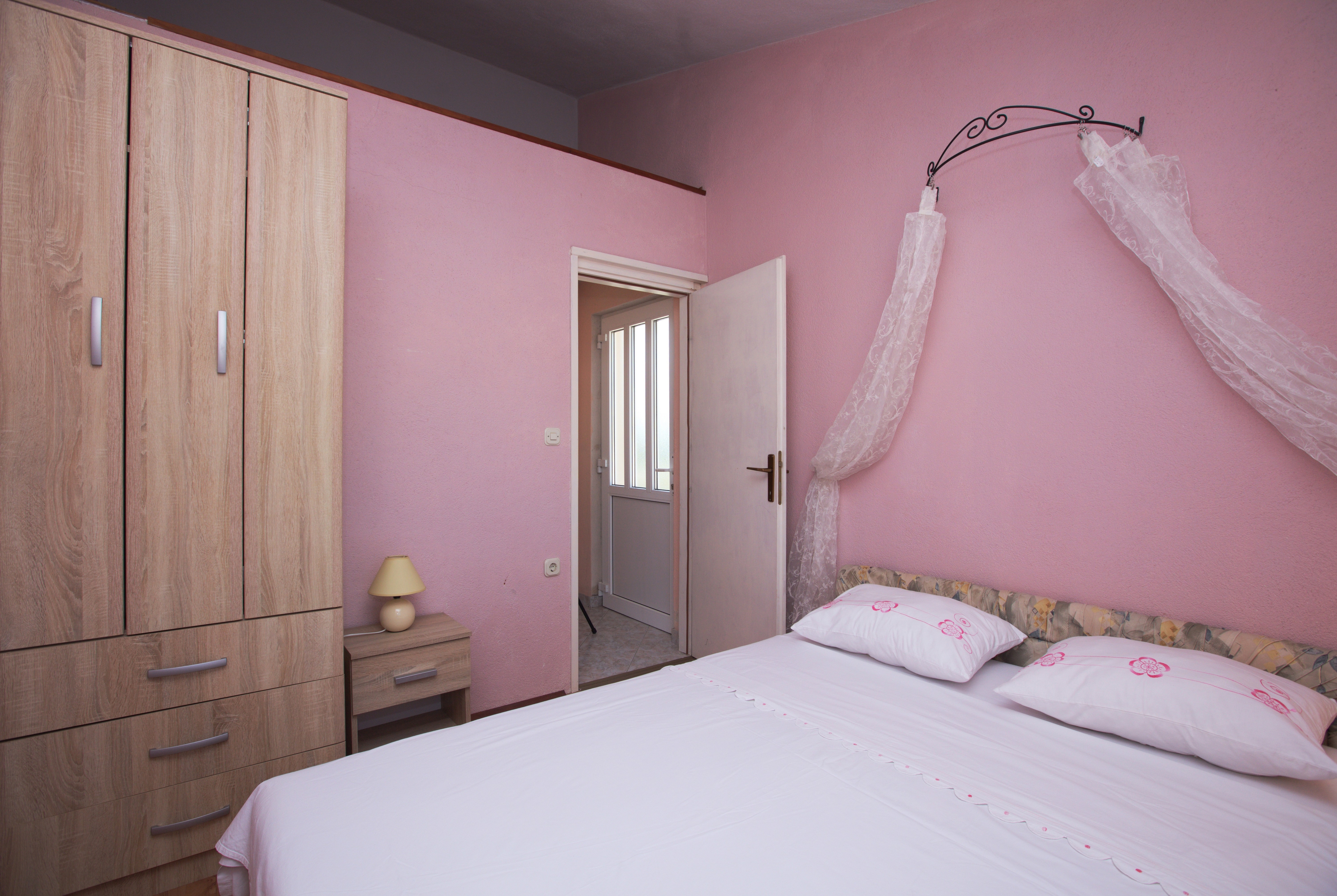 One bedroom apartment near beach Cove Kalebova Luka, Rogoznica  A-a