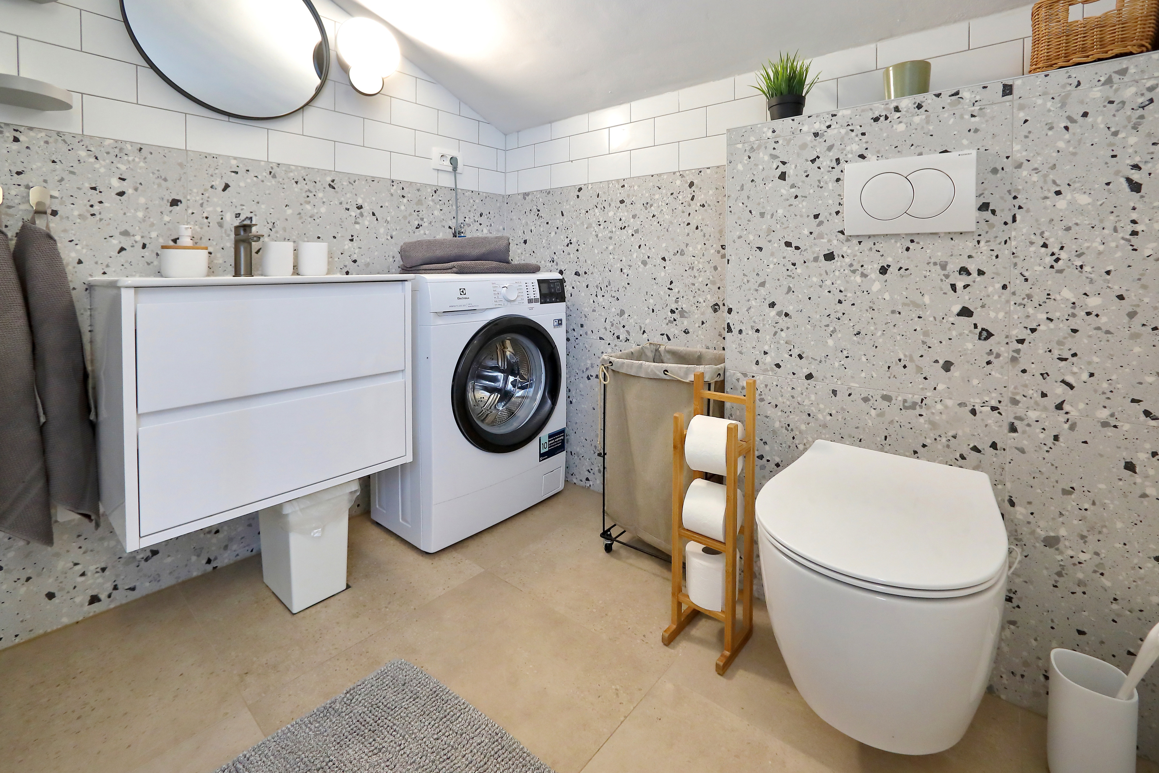 One bedroom apartment with terrace Sukošan, Zadar  A-a
