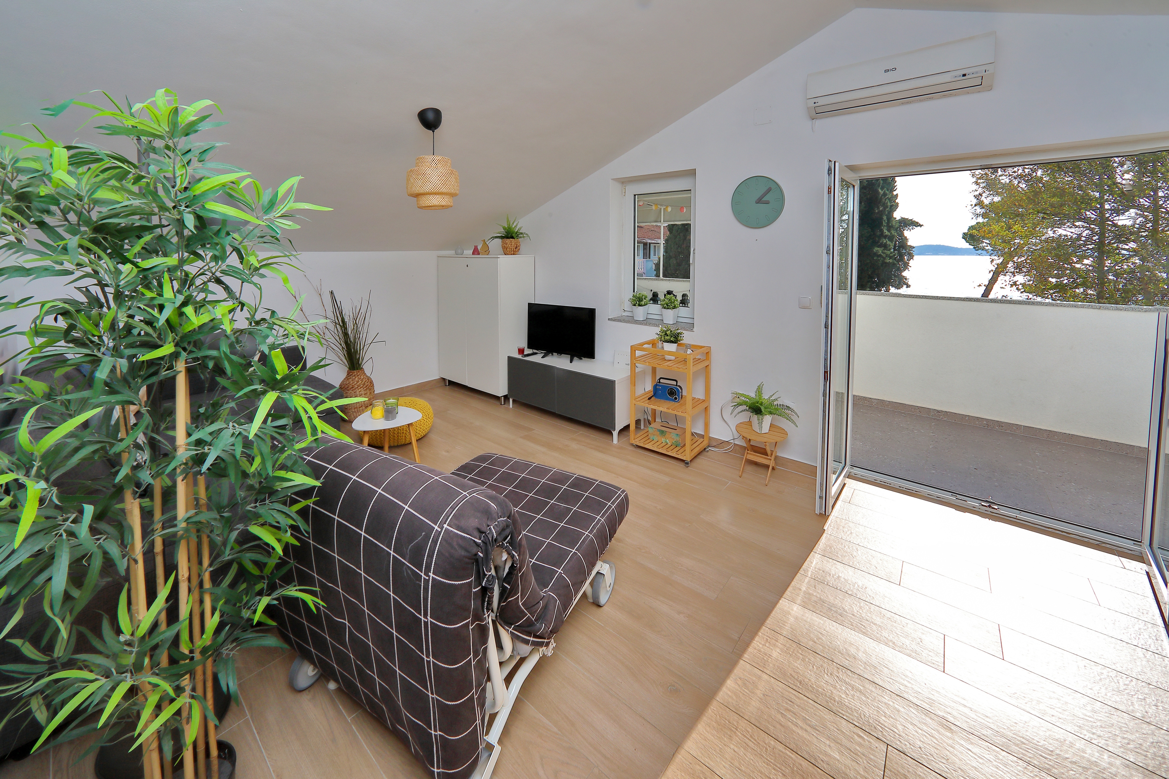 One bedroom apartment with terrace Sukošan, Zadar (A-13825-a) One bedroom apartment with terrace Sukošan, Zadar (A-13825-a)