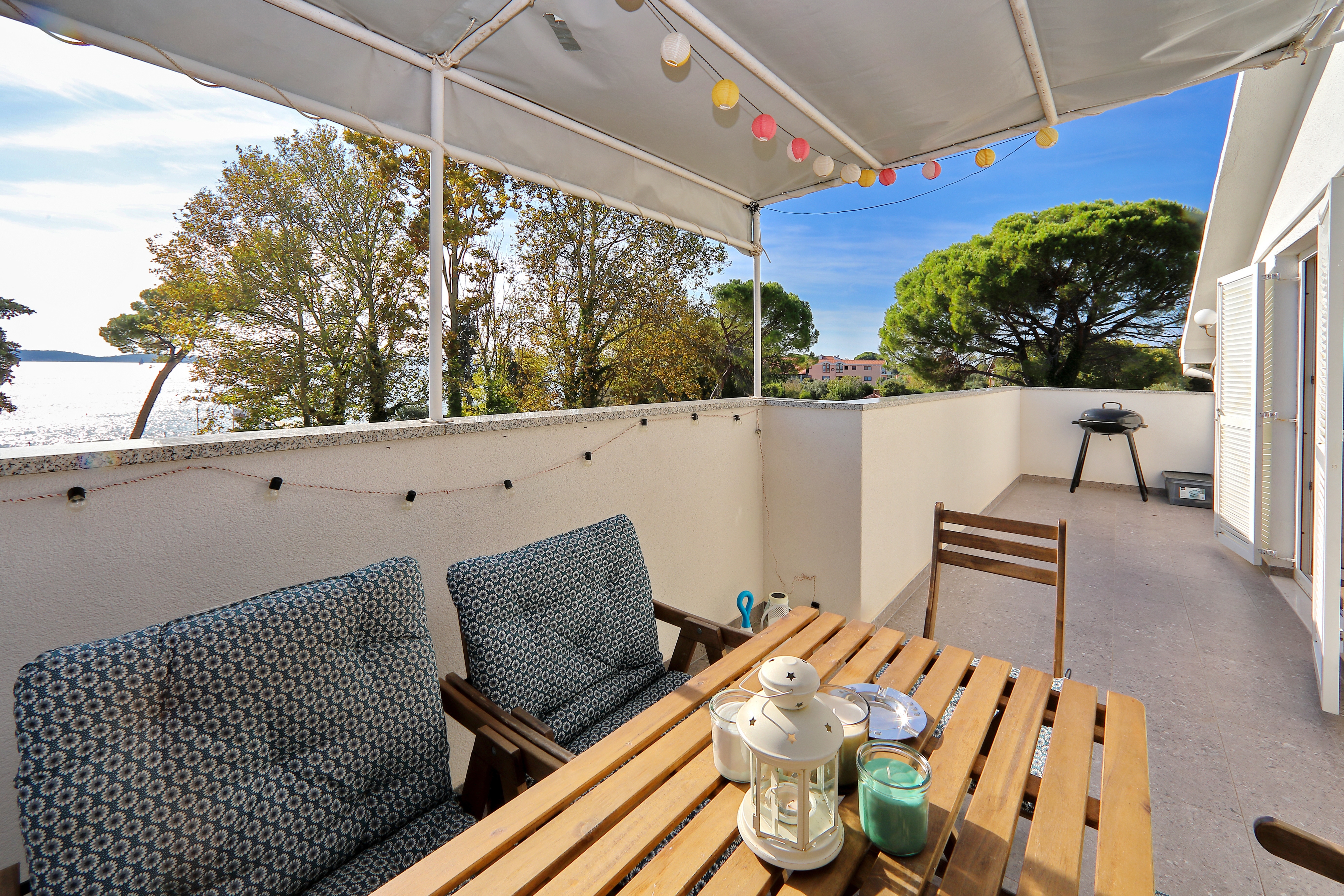 One bedroom apartment with terrace Sukošan, Zadar  A-a