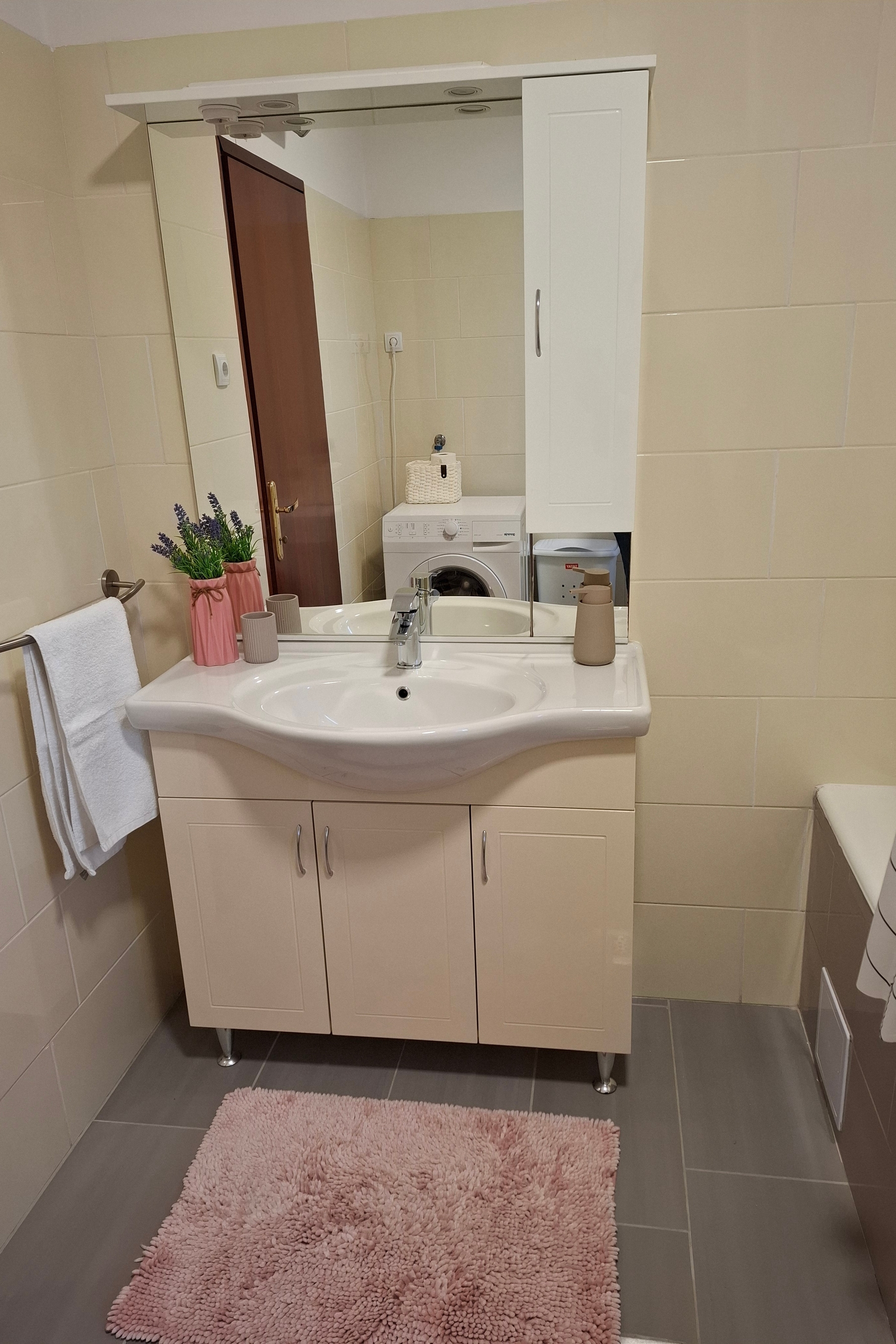 Three bedroom apartment with terrace Poljica, Zadar  A-a