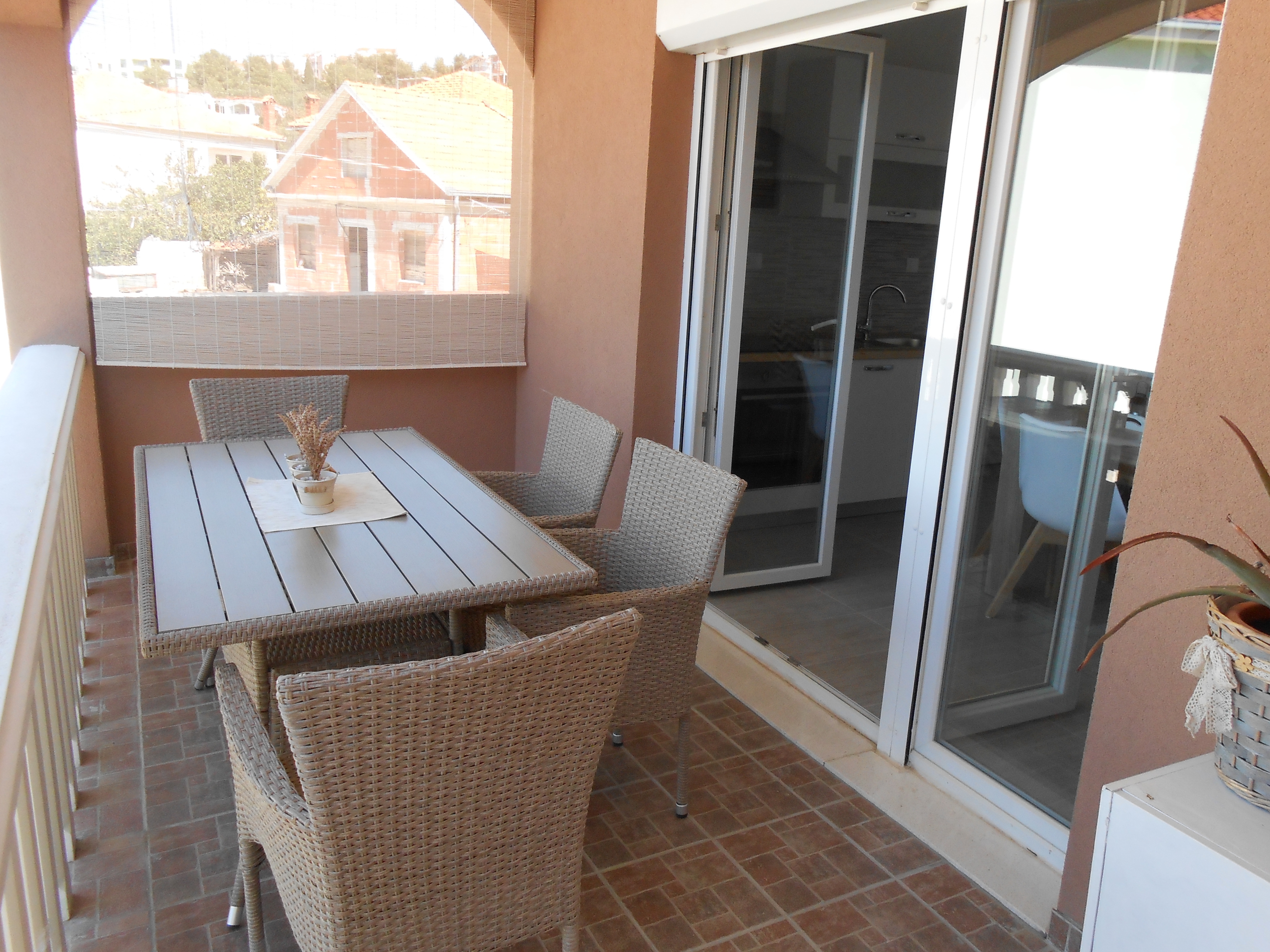 Two bedroom apartment with terrace and sea view Okrug Gornji, Čiovo  A-b