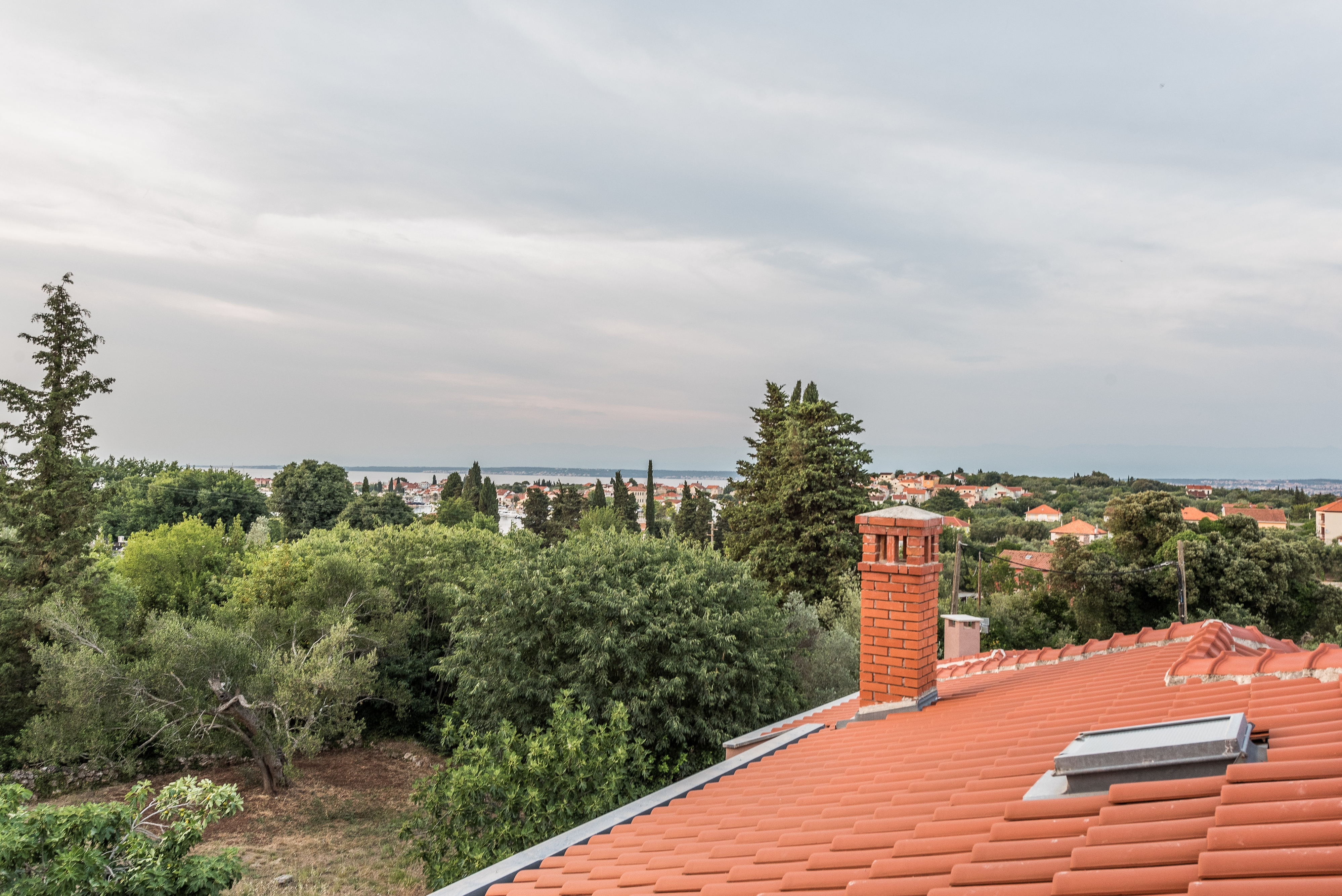 Two bedroom apartment with terrace and sea view Sutomišćica, Ugljan  A-a