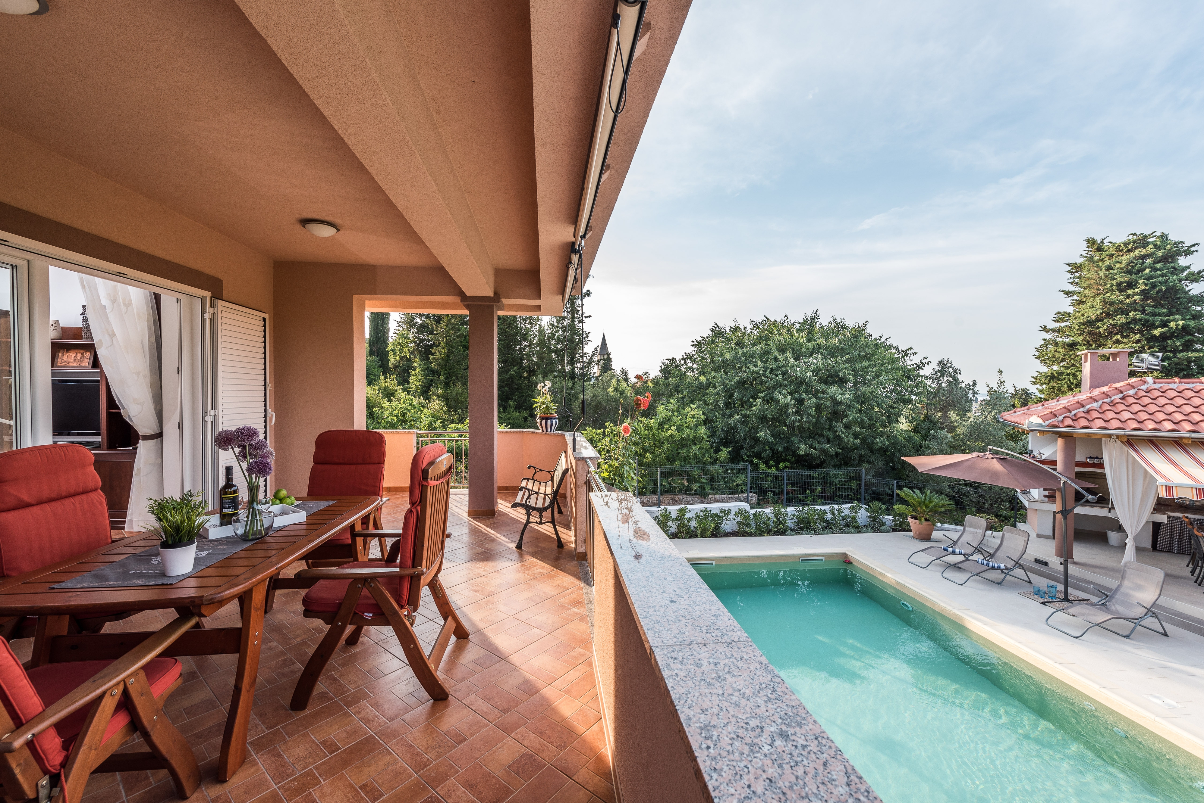 Two bedroom apartment with terrace Sutomišćica, Ugljan (A-13872-b) Two bedroom apartment with terrace Sutomišćica, Ugljan (A-13872-b)