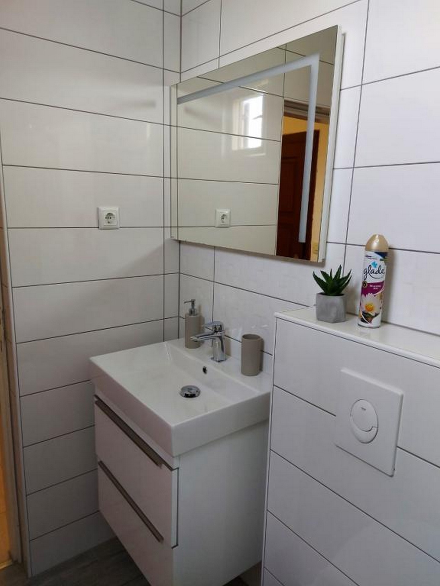 Three bedroom apartment with terrace and sea view Nečujam, Šolta  A-a