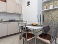 Dining room Krilo Jesenice, Dining room in the apartment, (pet friendly) and WiFi.