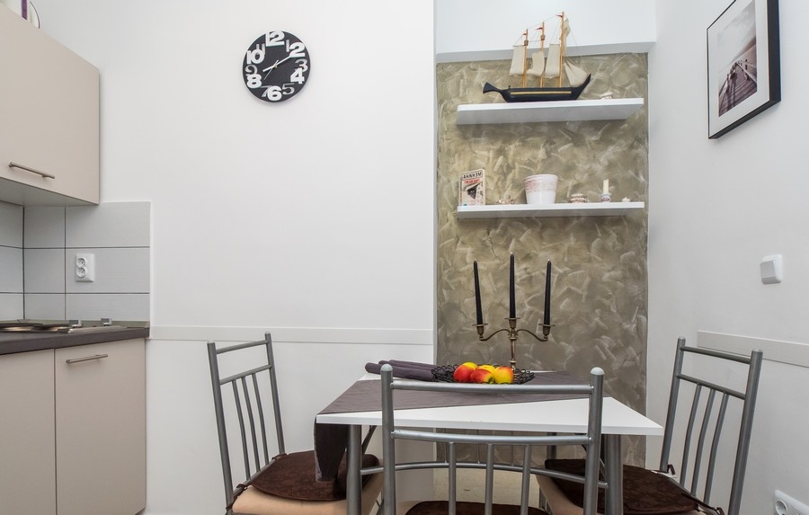 One bedroom apartment with terrace Krilo Jesenice, Omiš  A-a