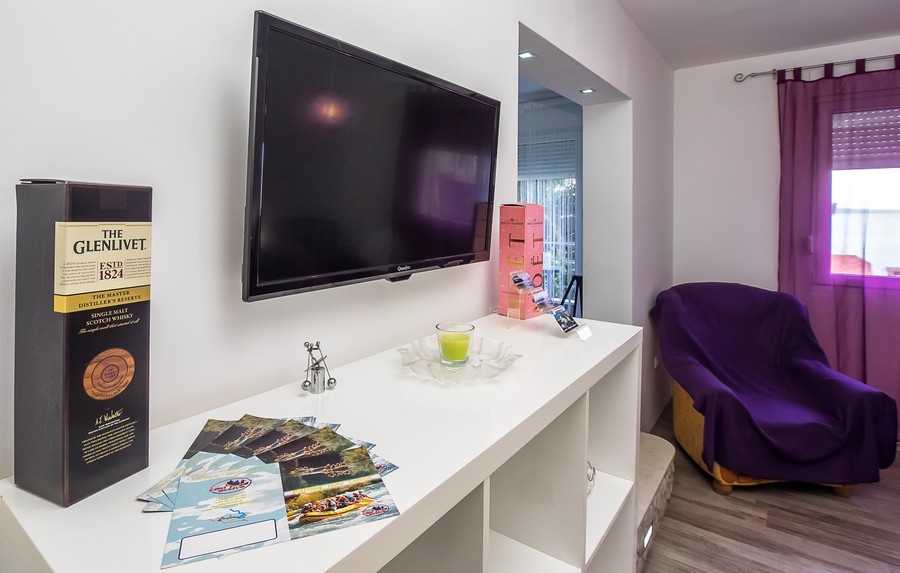 Studio flat with terrace and sea view Krilo Jesenice, Omiš  AS-a