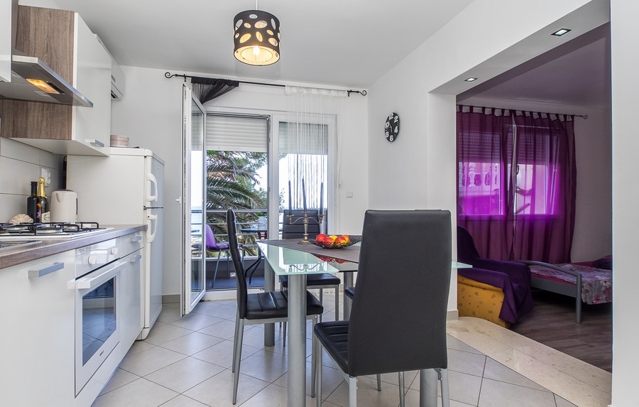 Studio flat with terrace and sea view Krilo Jesenice, Omiš  AS-a