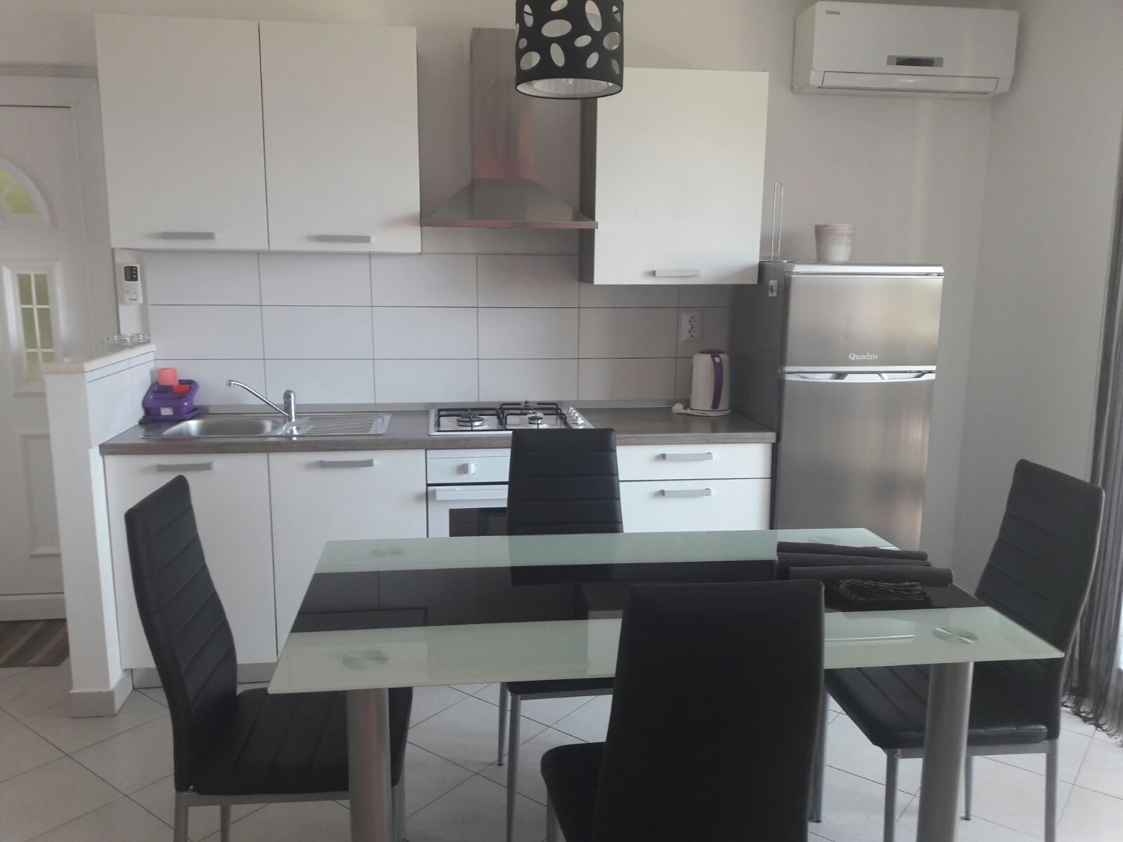 Studio flat with terrace and sea view Krilo Jesenice, Omiš  AS-a