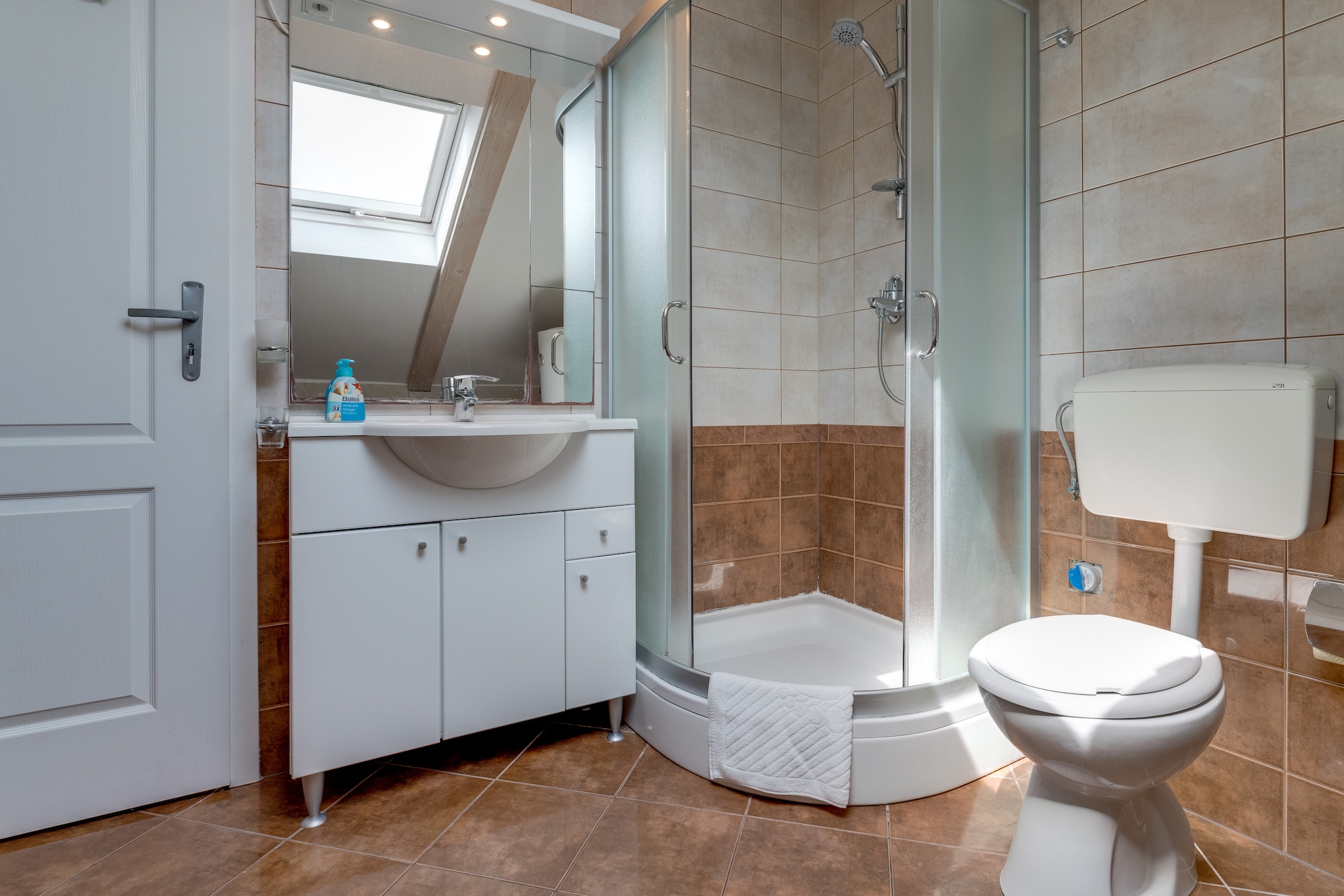 Two bedroom apartment with terrace and sea view Baška, Krk  A-e