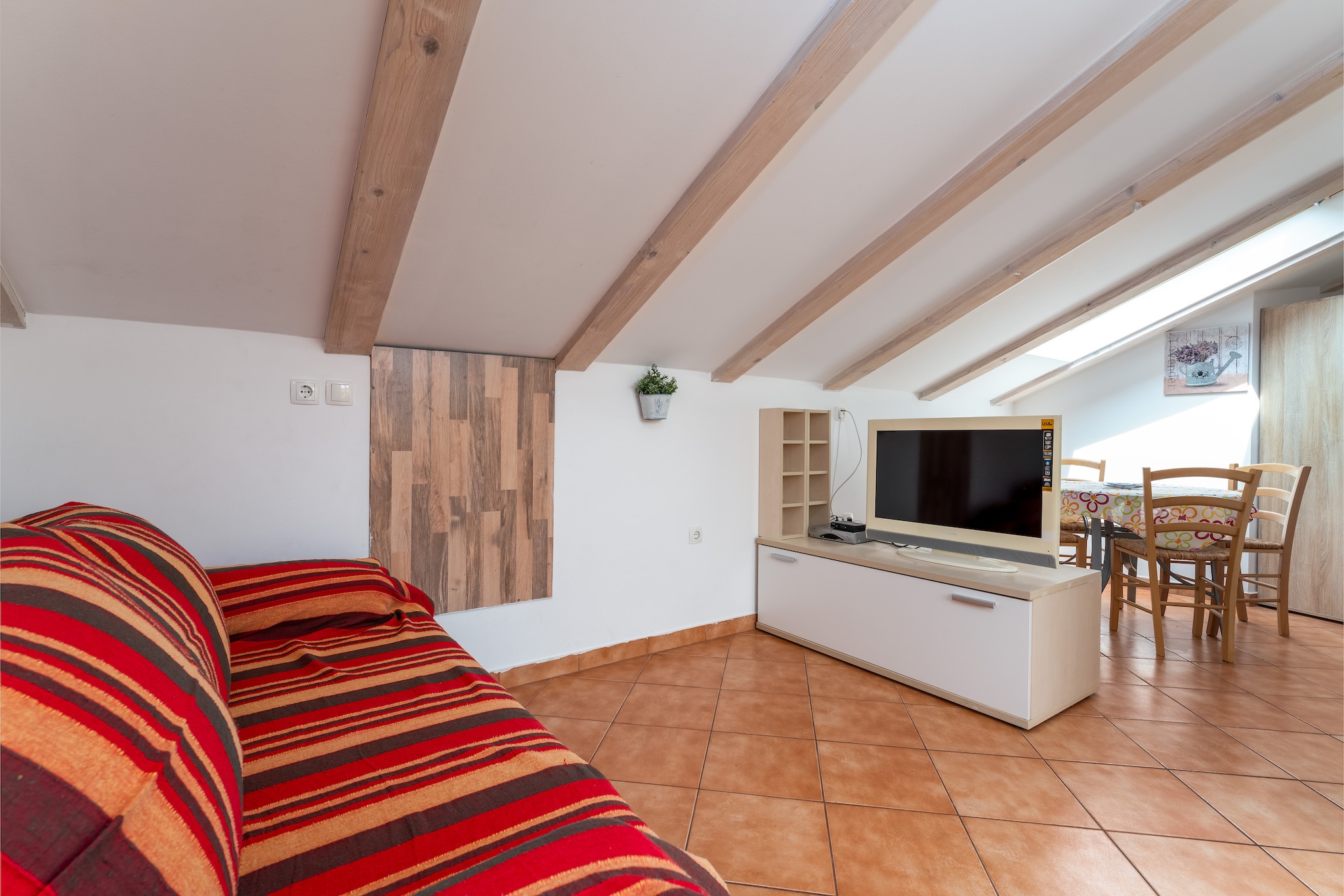 Two bedroom apartment with terrace and sea view Baška, Krk (A-13907-e) Two bedroom apartment with terrace and sea view Baška, Krk (A-13907-e)