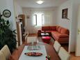 Camera de zi Zadar, Camera de zi în unitate de cazare tip apartment, aer condiționat disponibil, animale de companie sunt acceptate şi WiFi.
