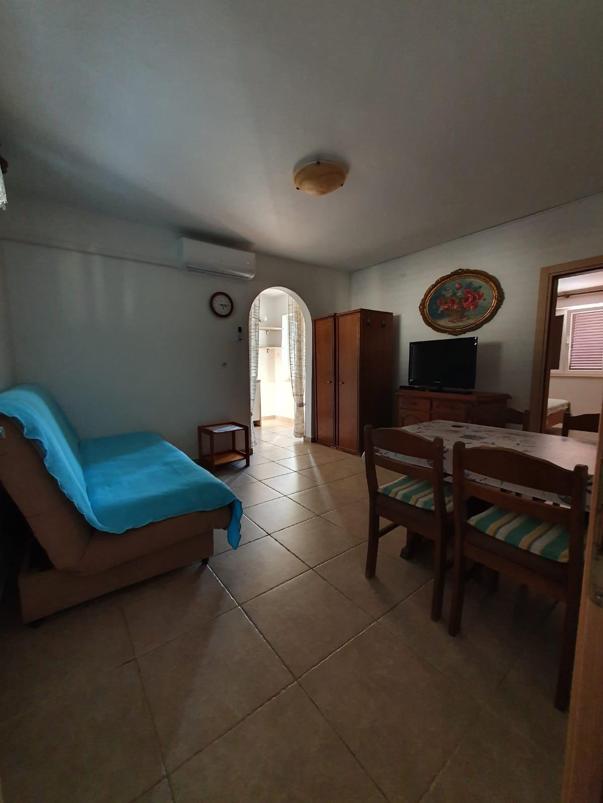 One bedroom apartment near beach Stara Novalja, Pag (A-13938-b) One bedroom apartment near beach Stara Novalja, Pag (A-13938-b)