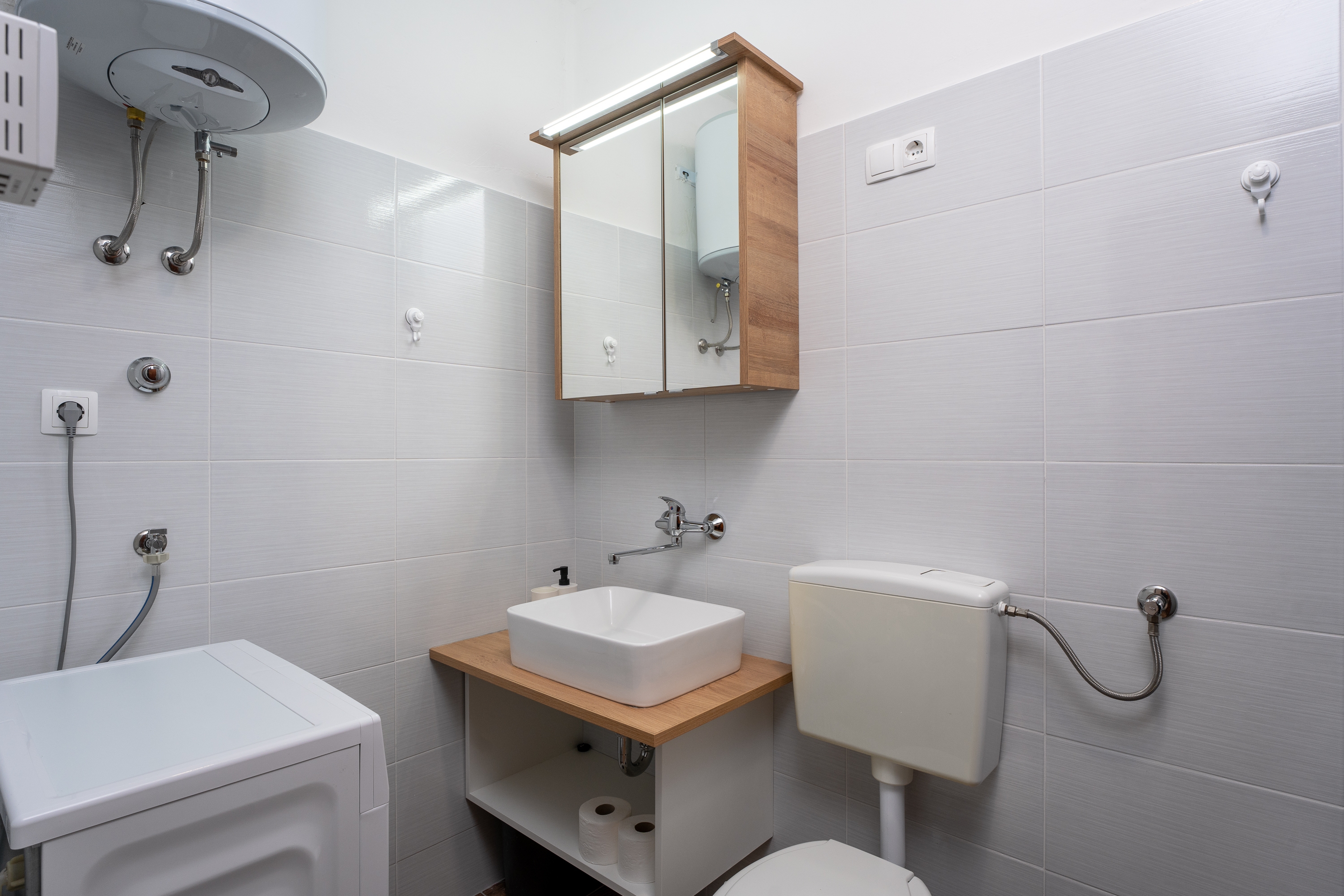 One bedroom apartment near beach Grebaštica, Šibenik  A-a