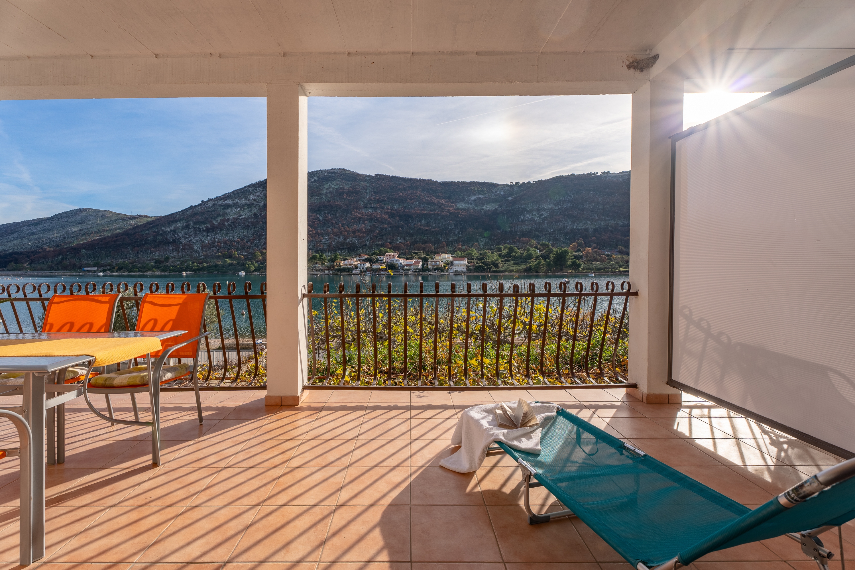 One bedroom apartment near beach Grebaštica, Šibenik  A-a