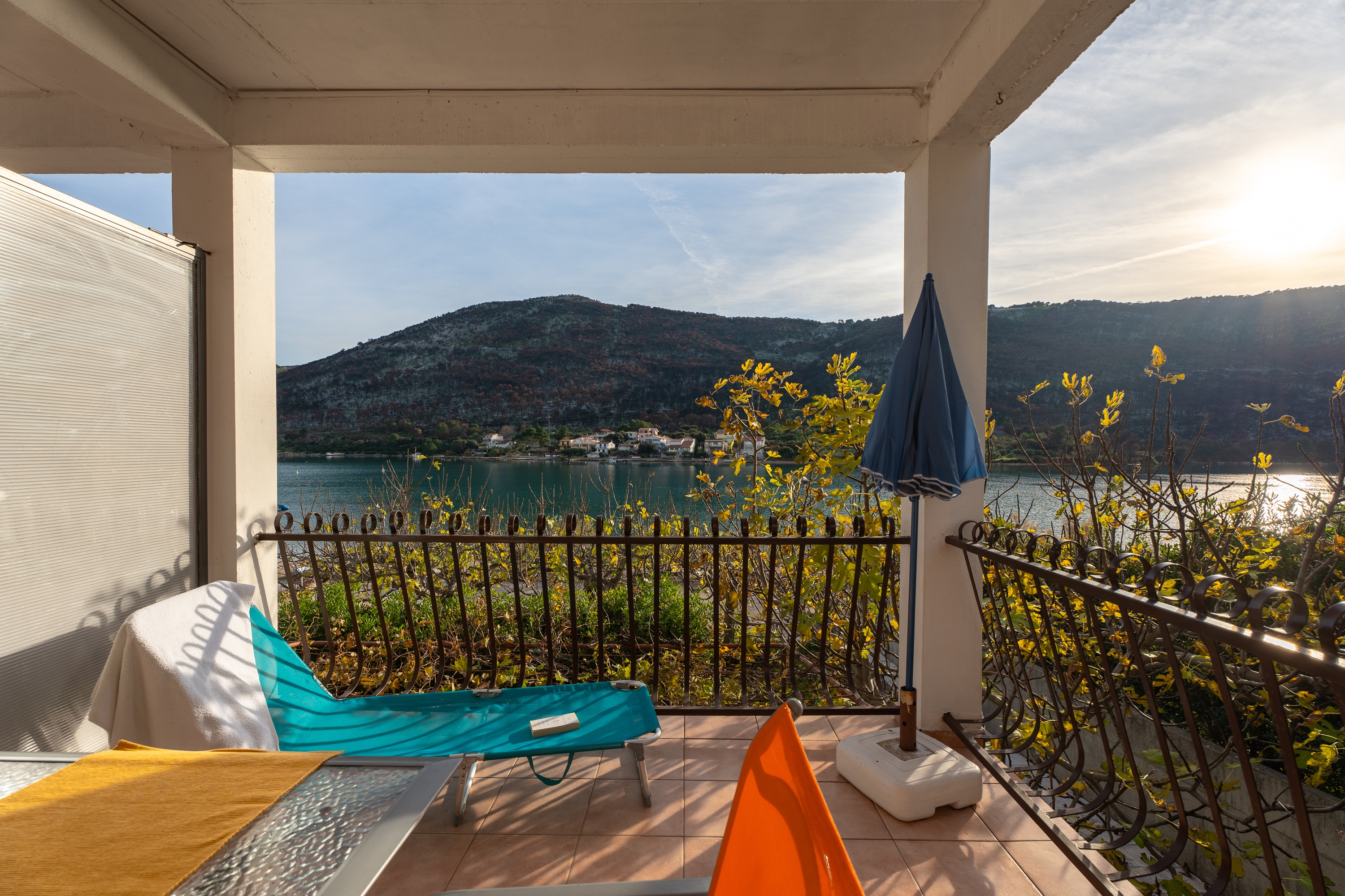 One bedroom apartment near beach Grebaštica, Šibenik  A-b