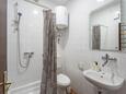 Ванная комната Grebaštica, Ванная комната в размещении типа room, WiFi.