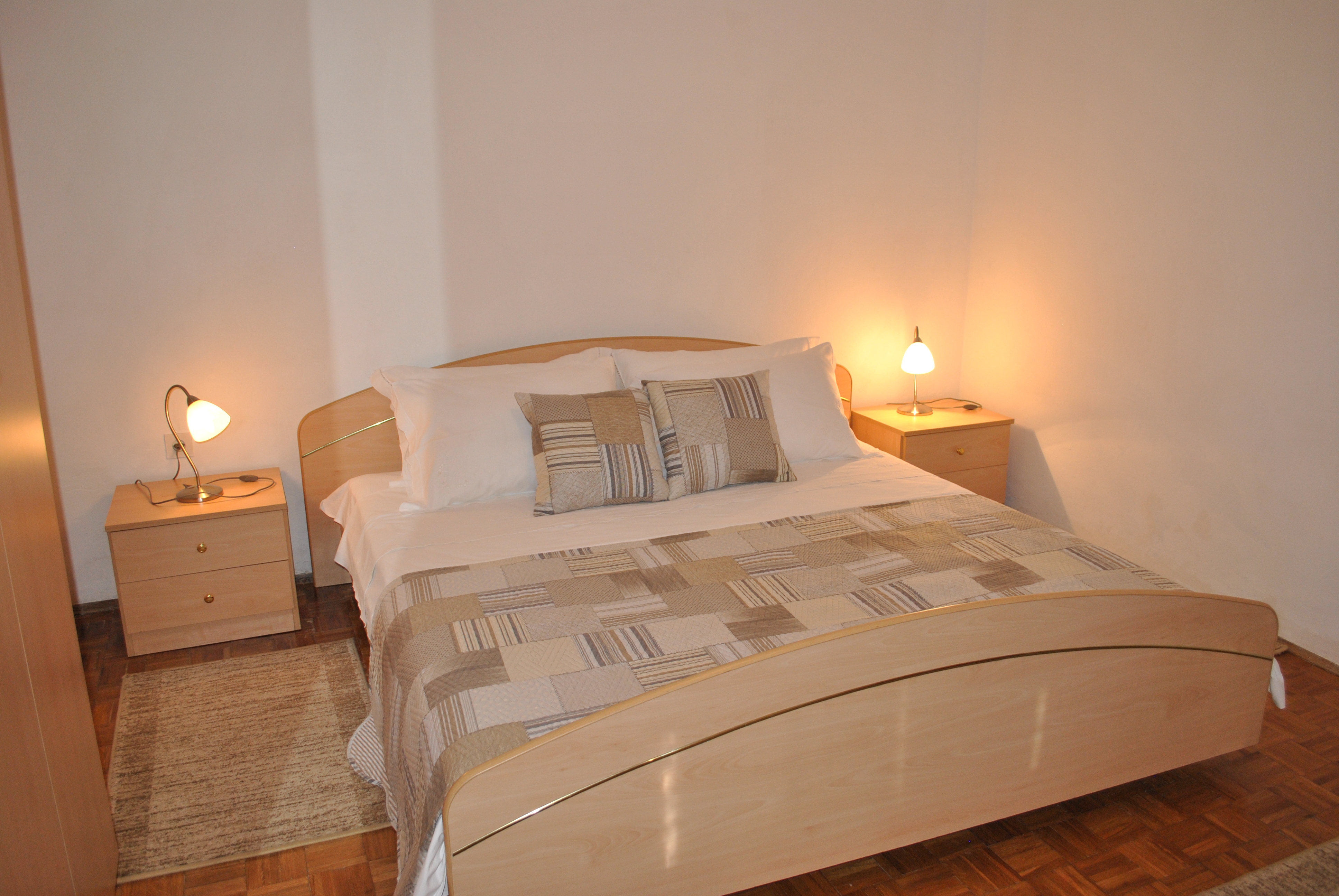 Comfortable and spacious house with terrace and sea view Brna, Korčula  K