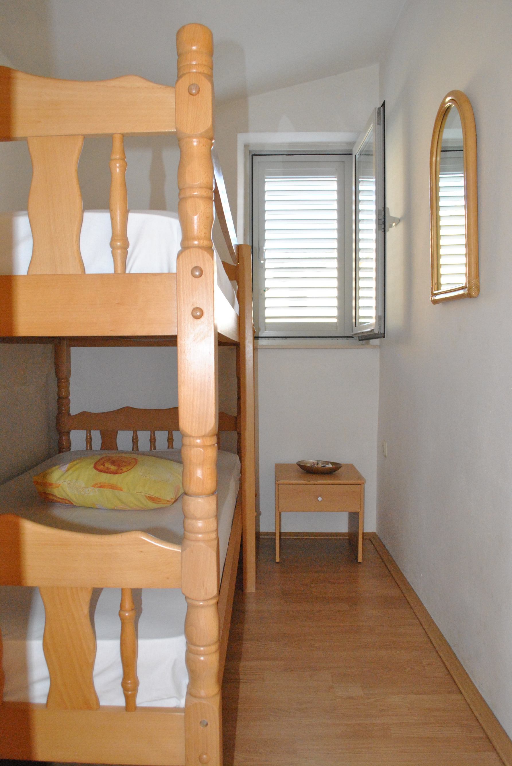 Comfortable and spacious house with terrace and sea view Brna, Korčula  K