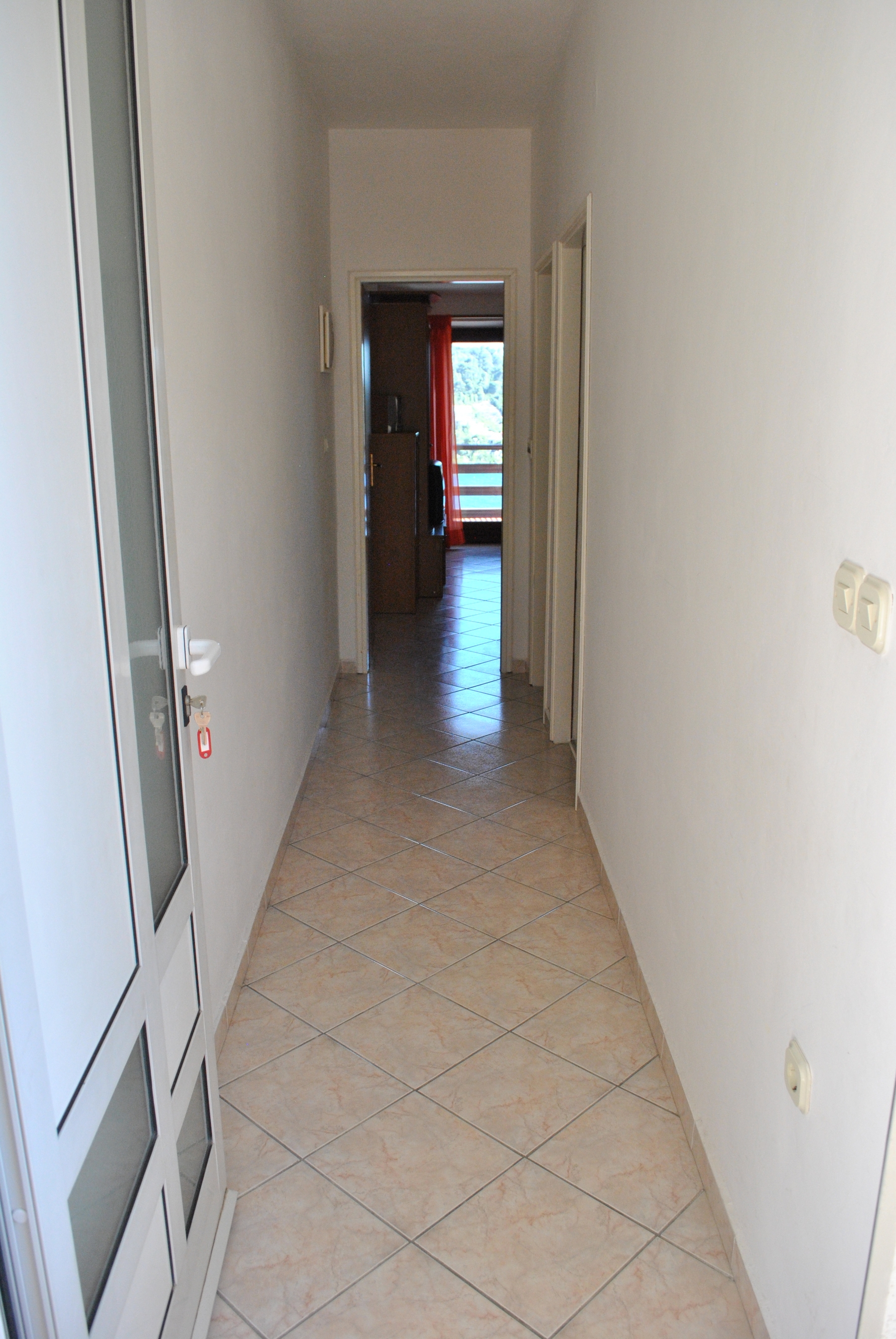 Comfortable and spacious house with terrace and sea view Brna, Korčula  K