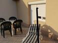 Shared terrace Grebaštica, Shared terrace in the studio-apartment, with a sea view.
